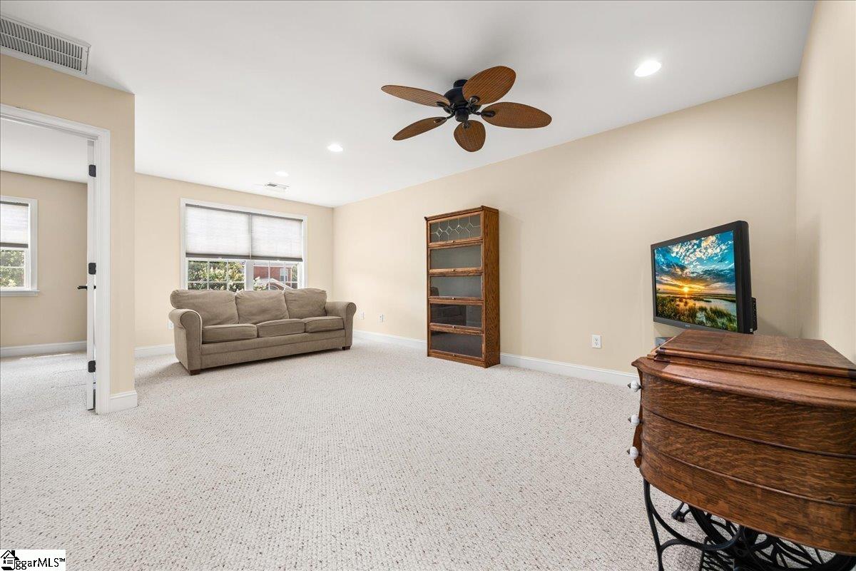 28 Barnwood Circle Greenville, SC 29607