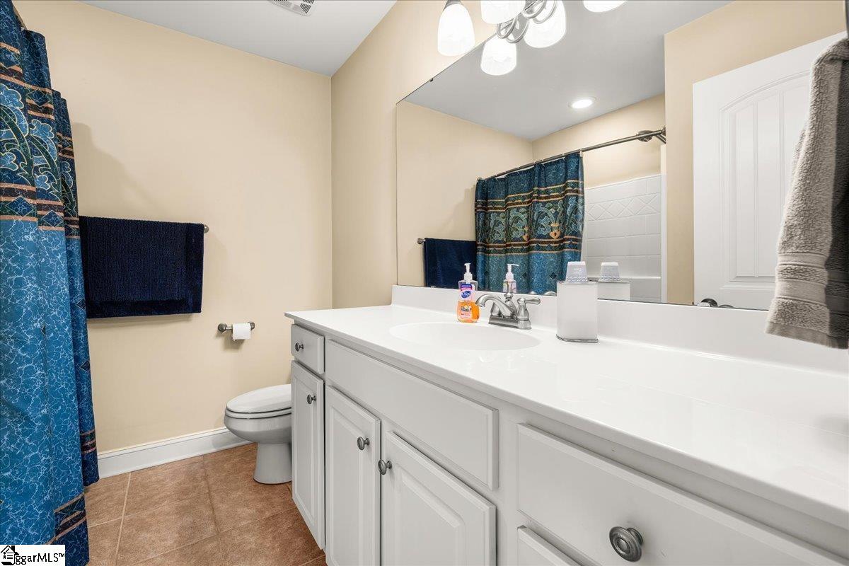 28 Barnwood Circle Greenville, SC 29607