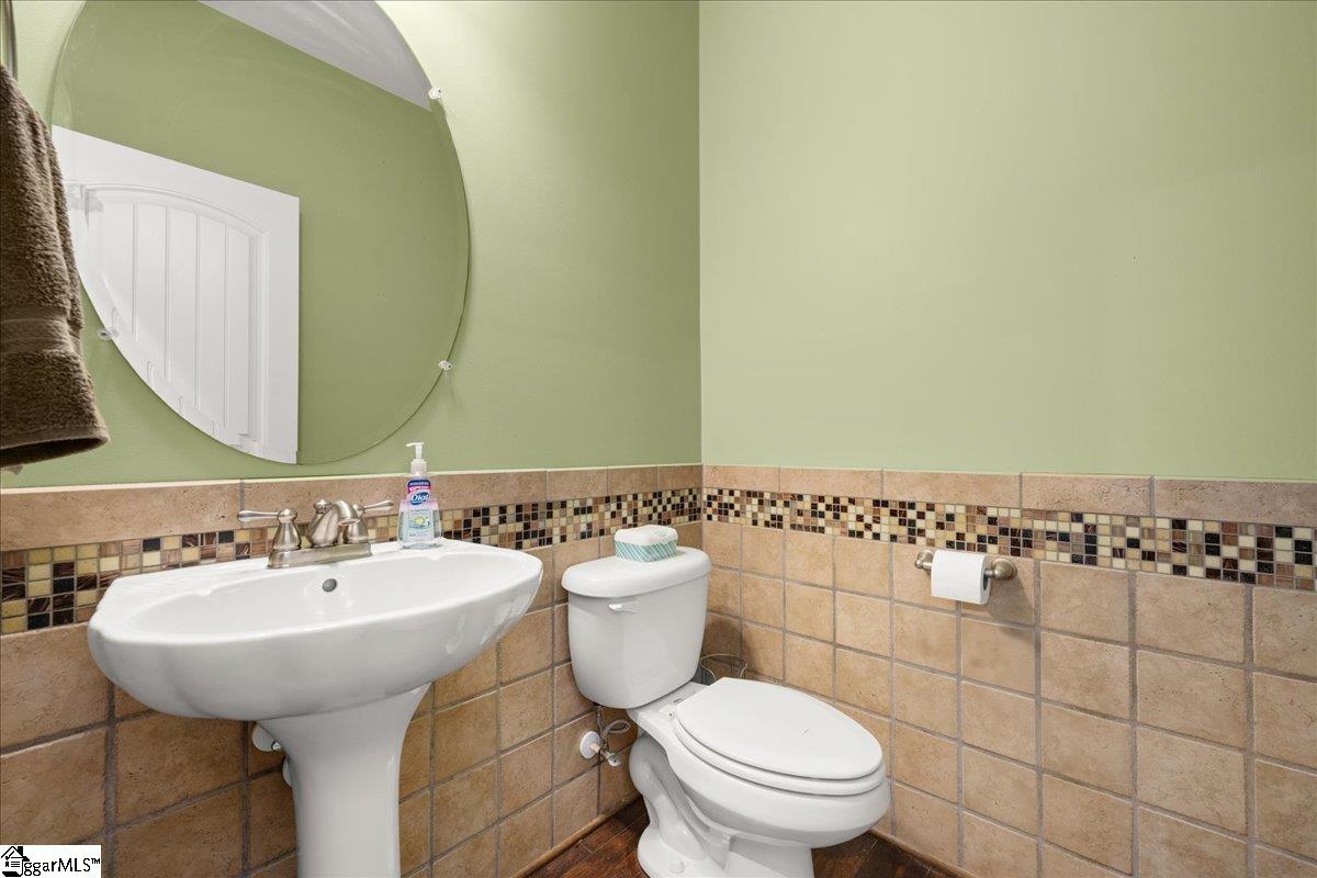 28 Barnwood Circle Greenville, SC 29607