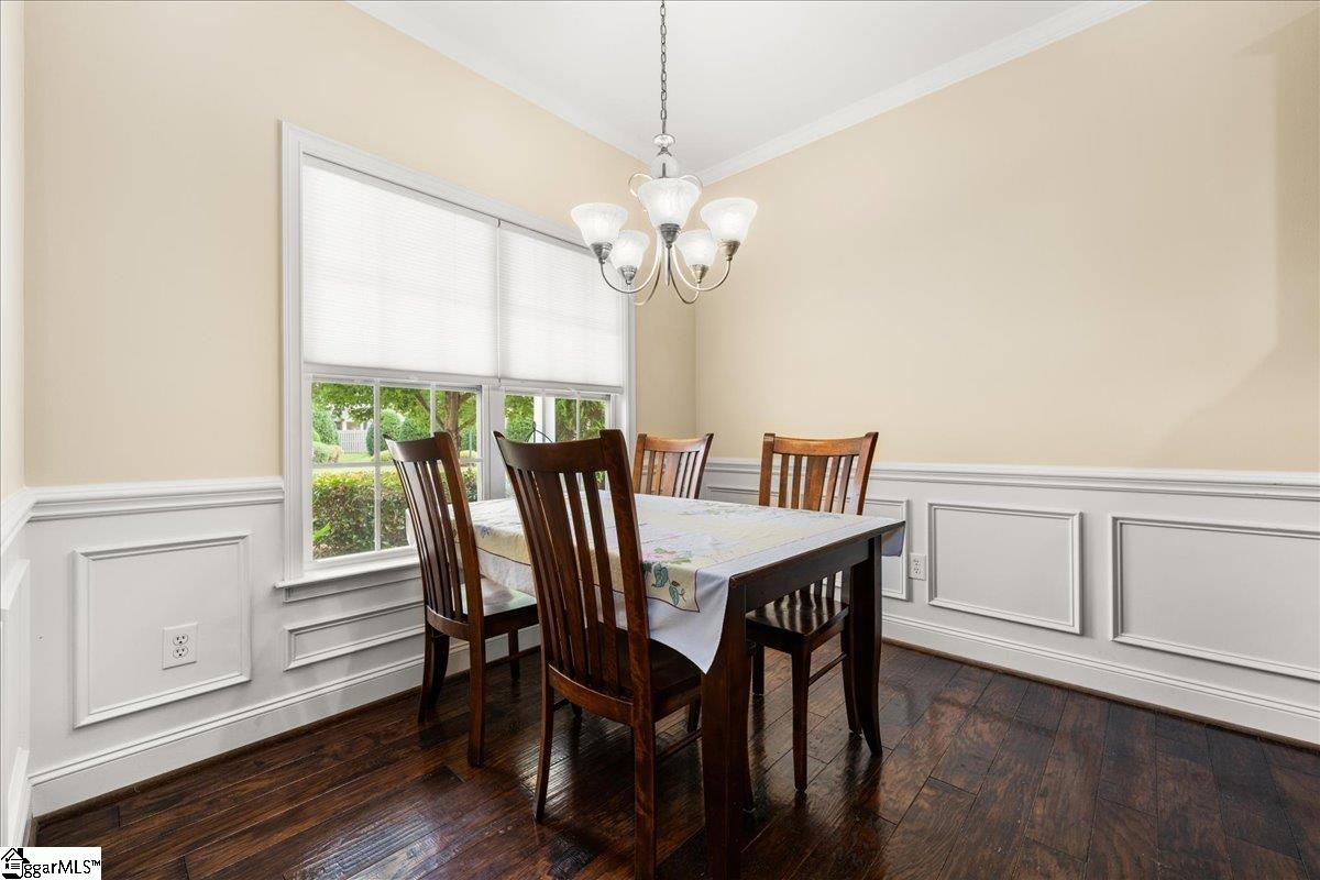 28 Barnwood Circle Greenville, SC 29607