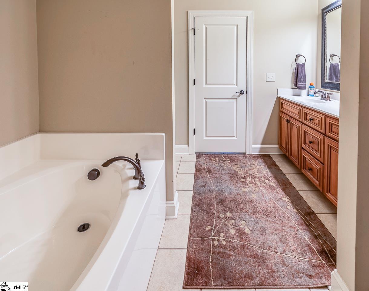 7 Briarhill Drive Simpsonville, SC 29680