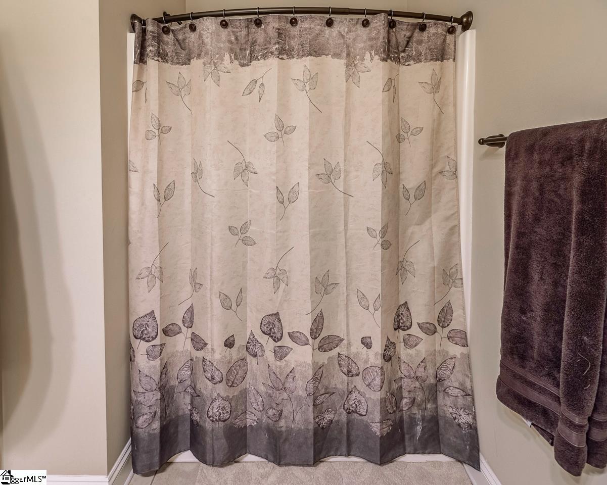 7 Briarhill Drive Simpsonville, SC 29680
