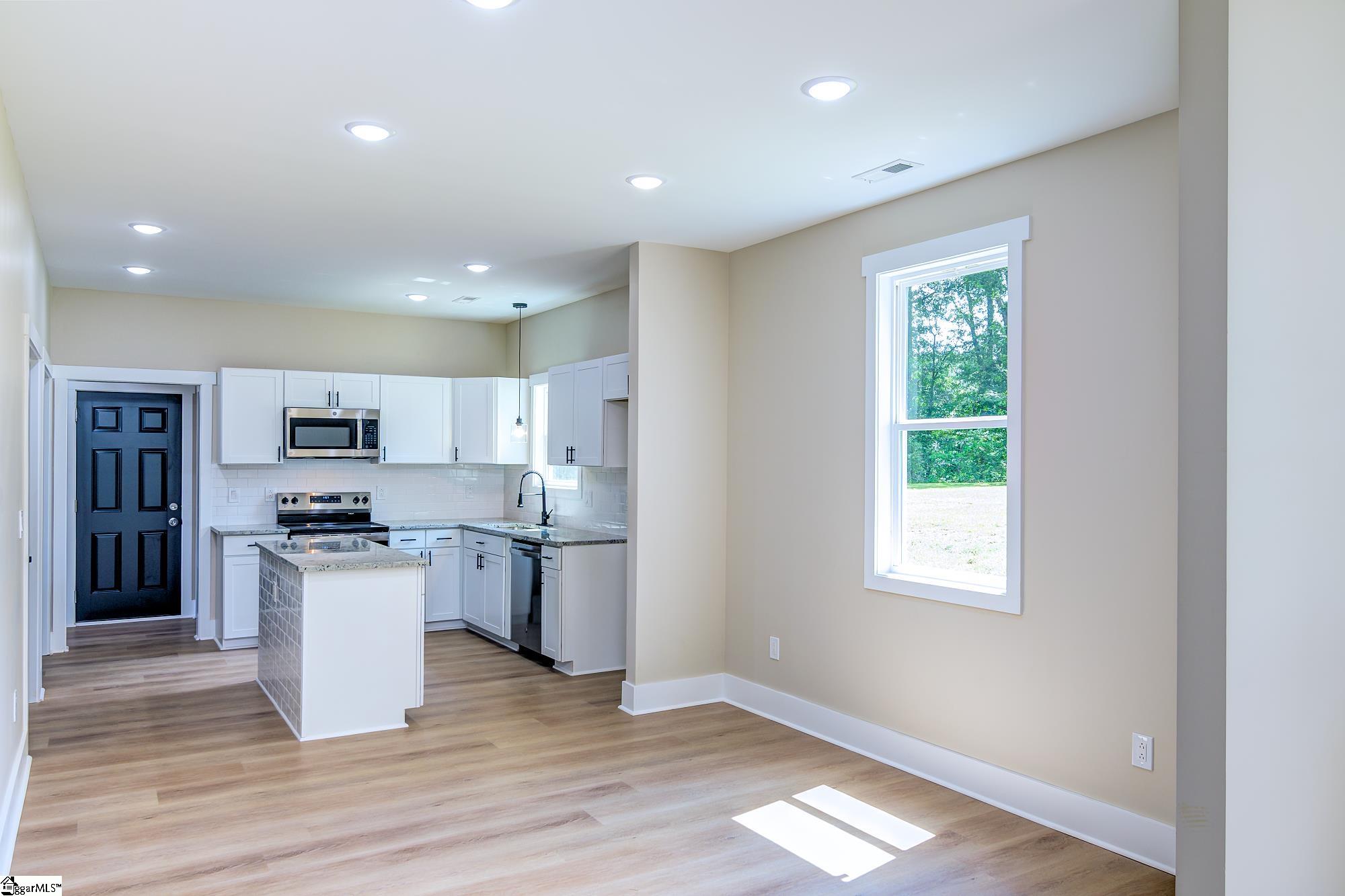 1316 5th Avenue Greenville, SC 29605