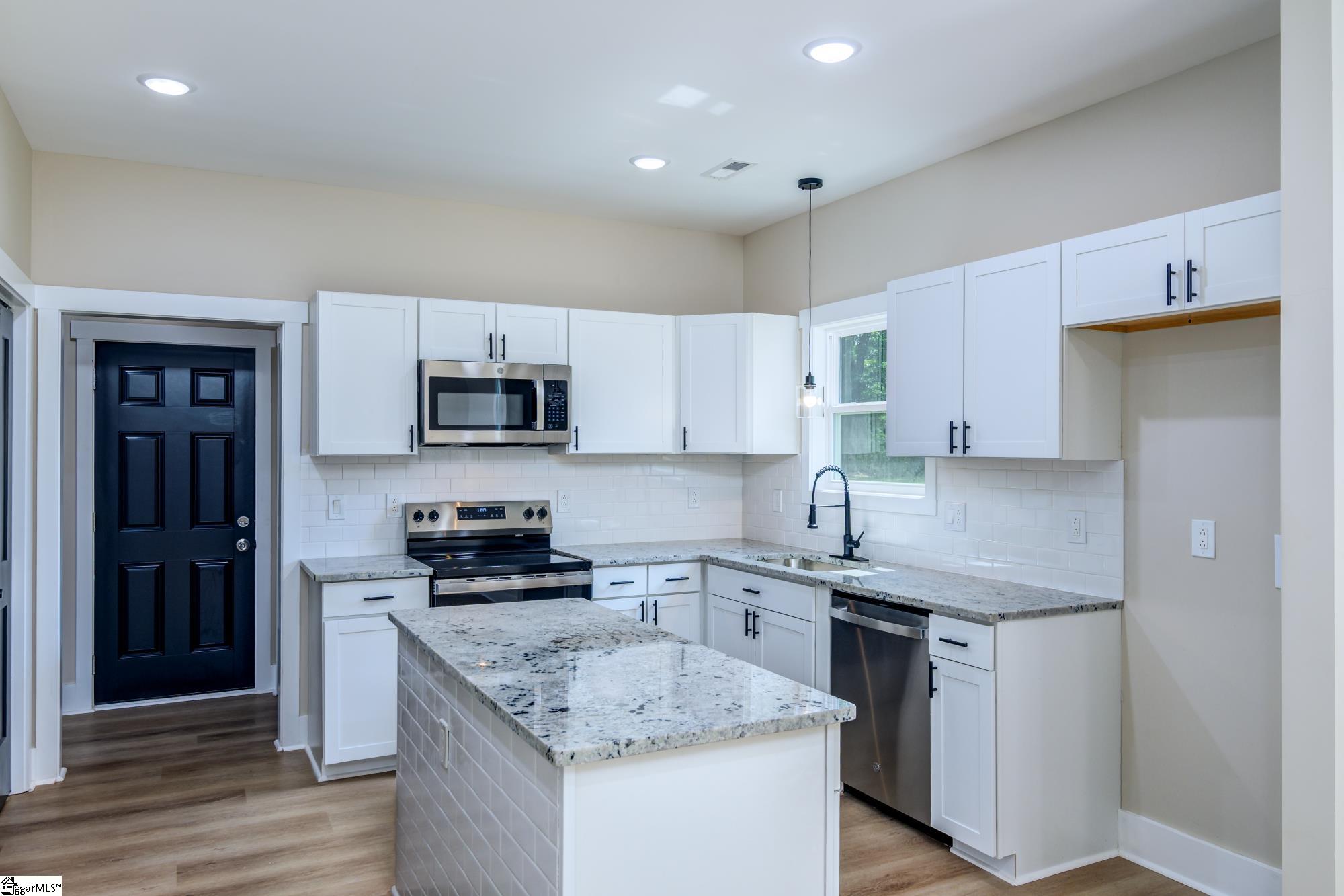 1316 5th Avenue Greenville, SC 29605