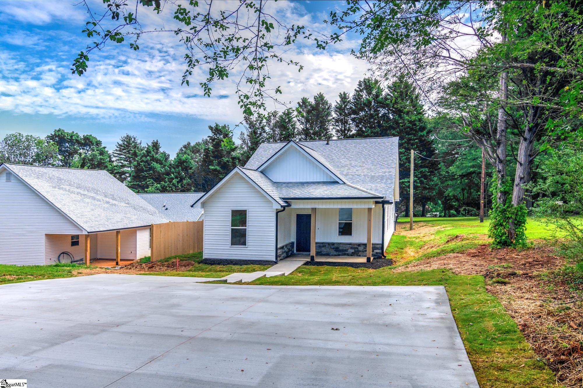 1316 5th Avenue Greenville, SC 29605