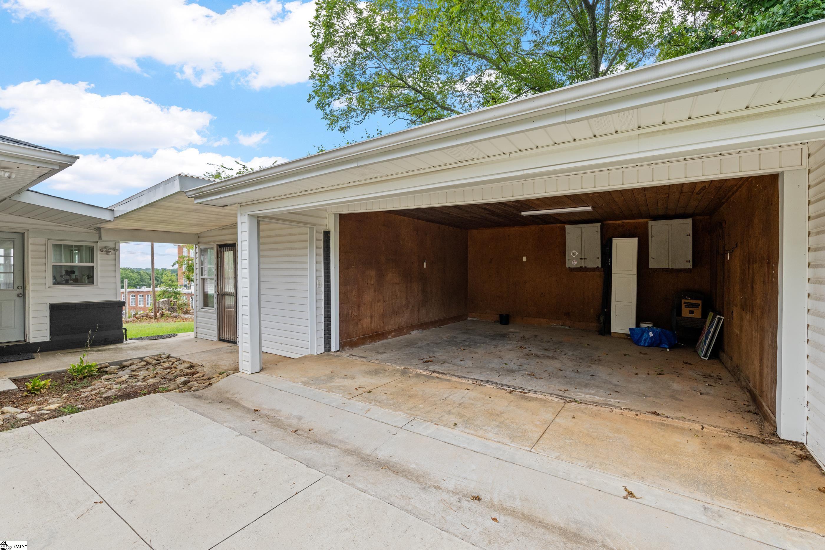 101 W 3rd Avenue Easley, SC 29640