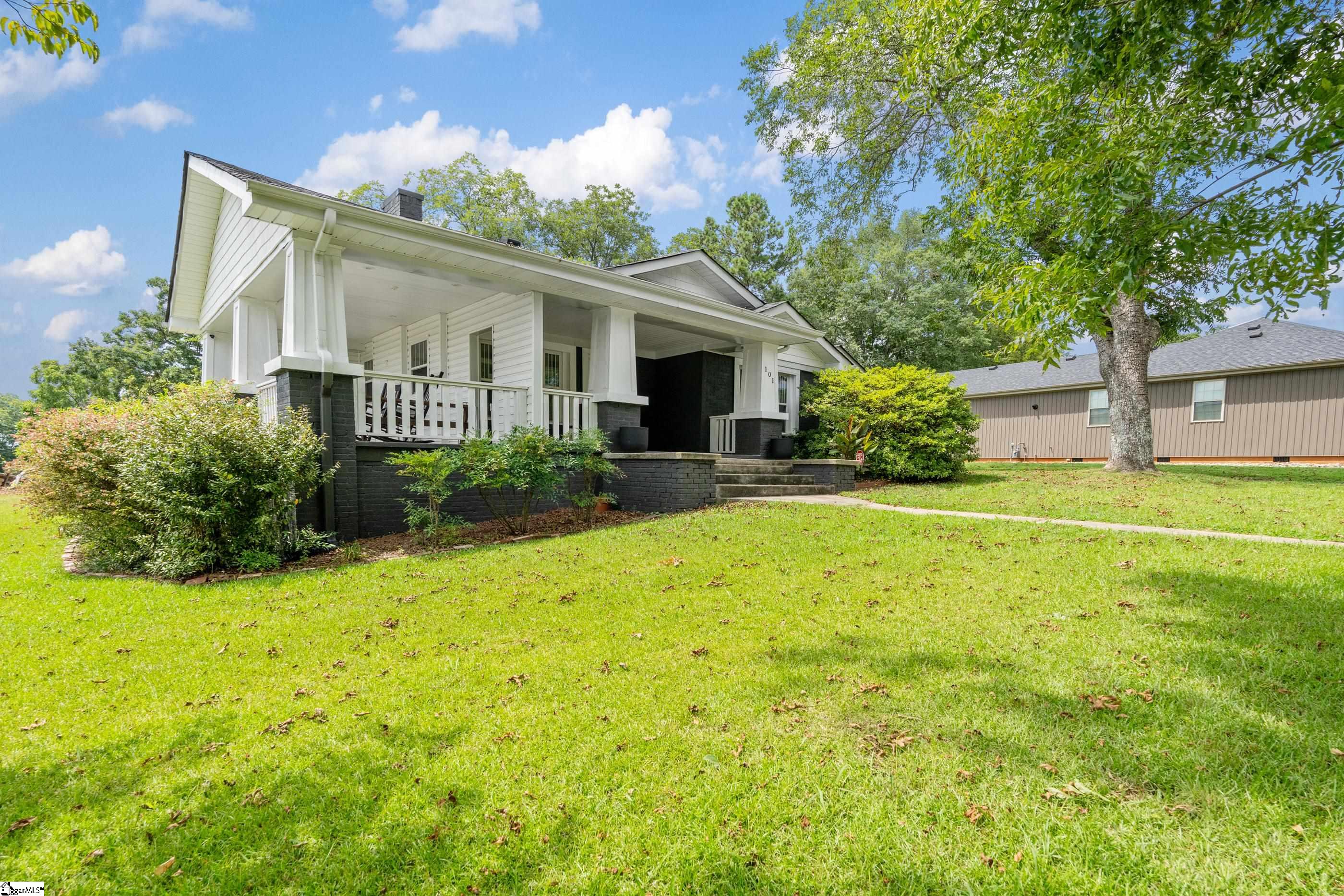 101 W 3rd Avenue Easley, SC 29640
