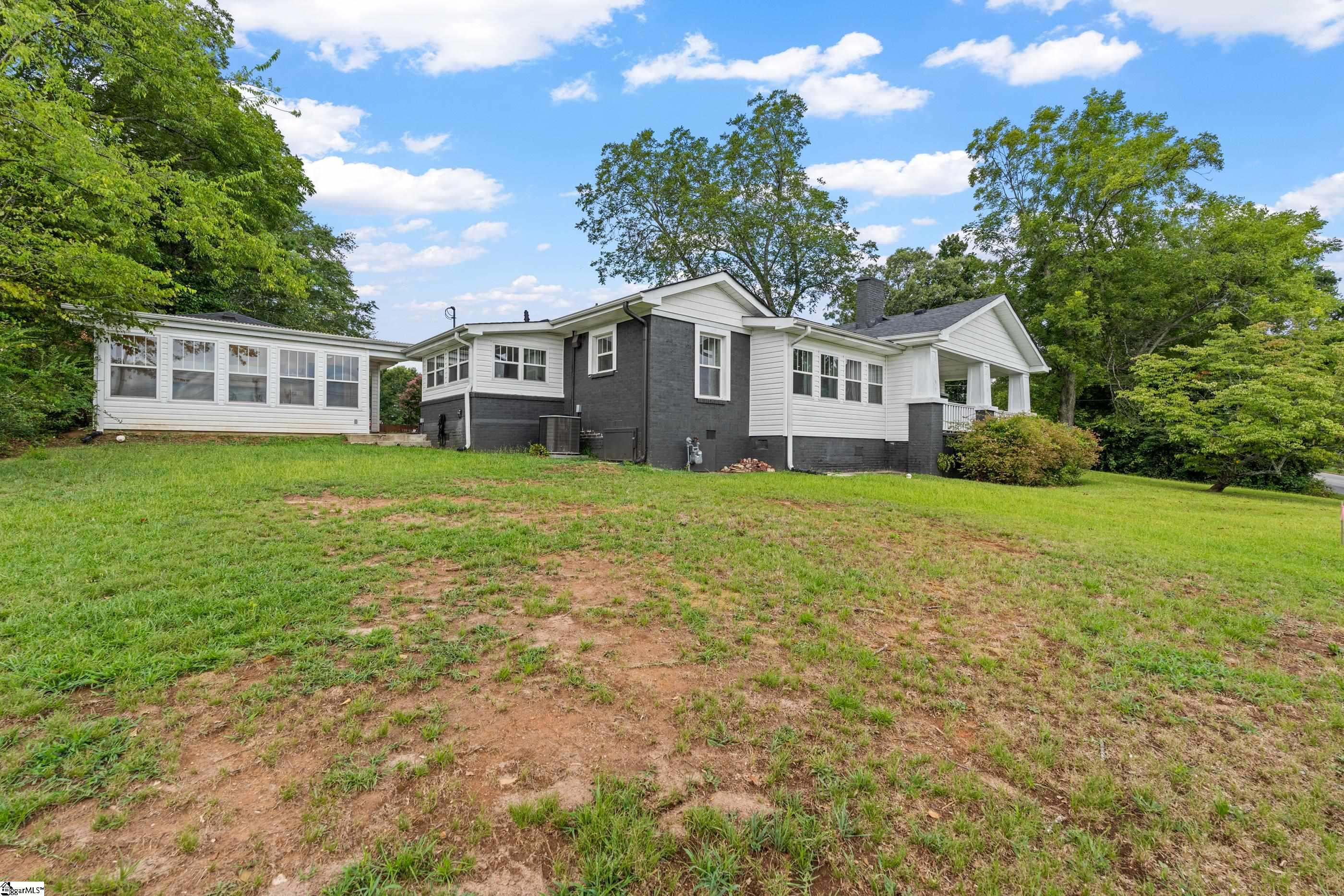 101 W 3rd Avenue Easley, SC 29640