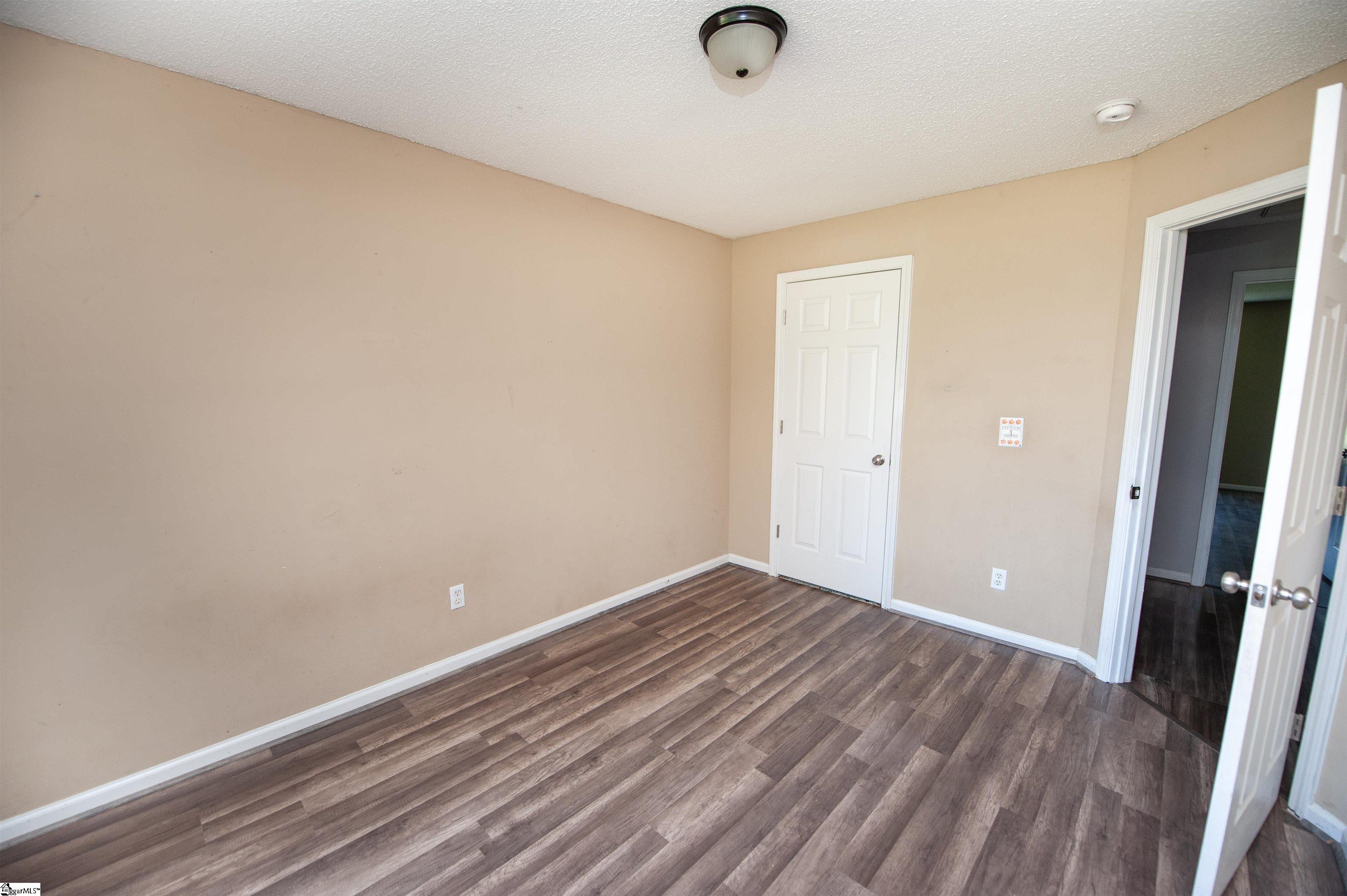 575 Mountainview Road Spartanburg, SC 29316