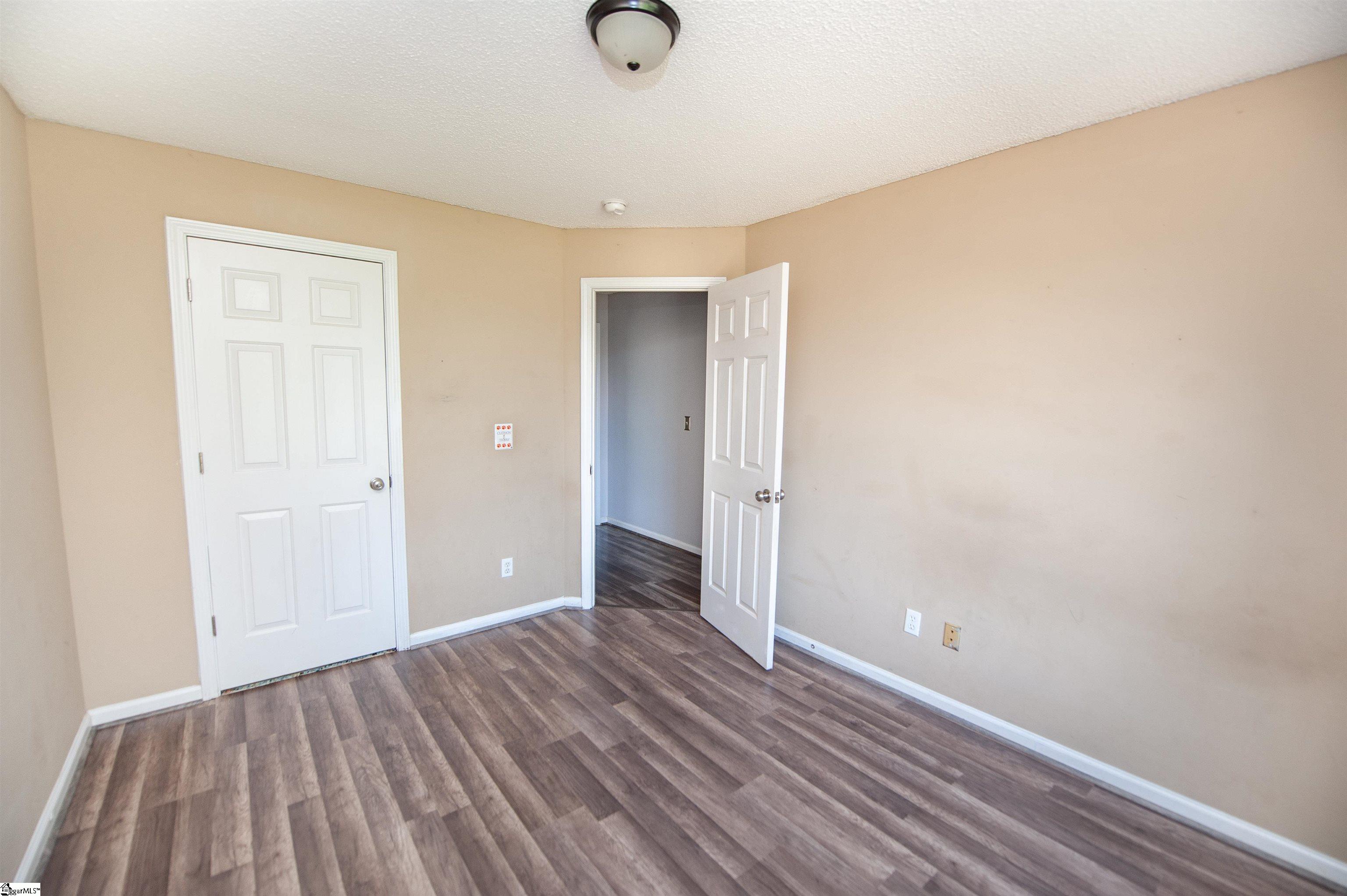 575 Mountainview Road Spartanburg, SC 29316