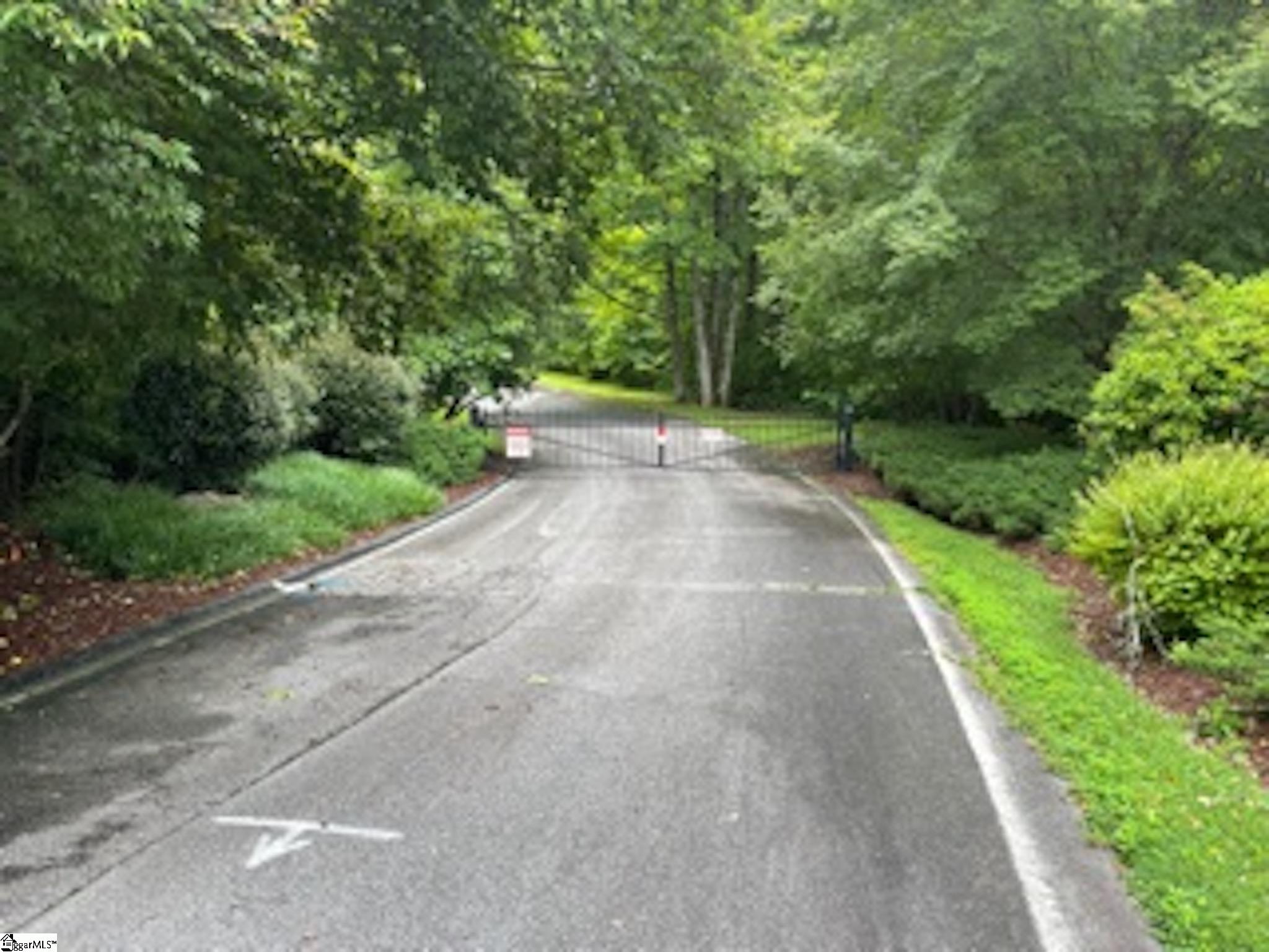 17 Queensmoor Road Travelers Rest, SC 29690