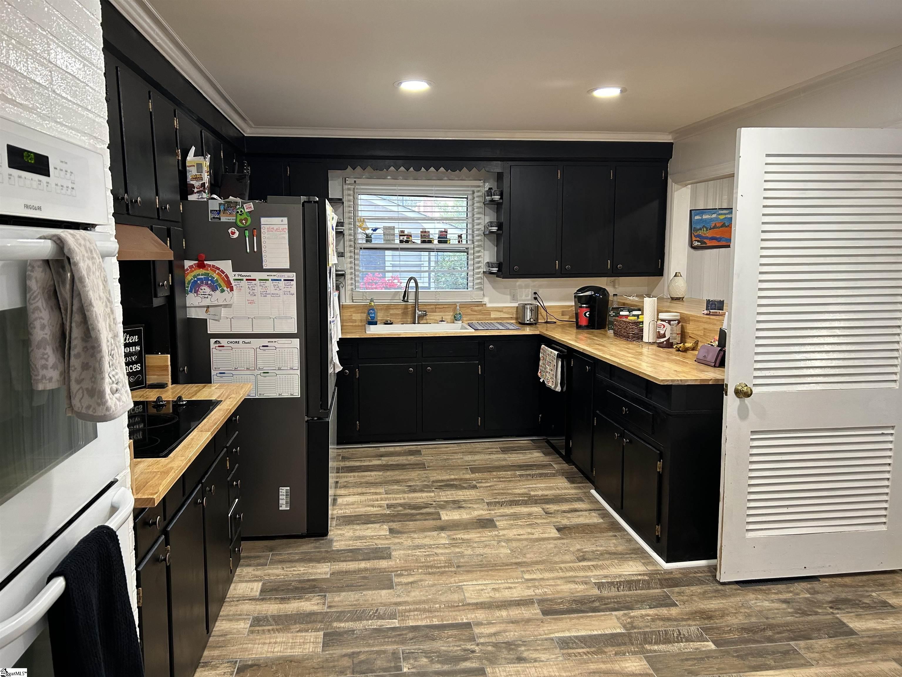 106 Ansel Drive Clinton, SC 29325