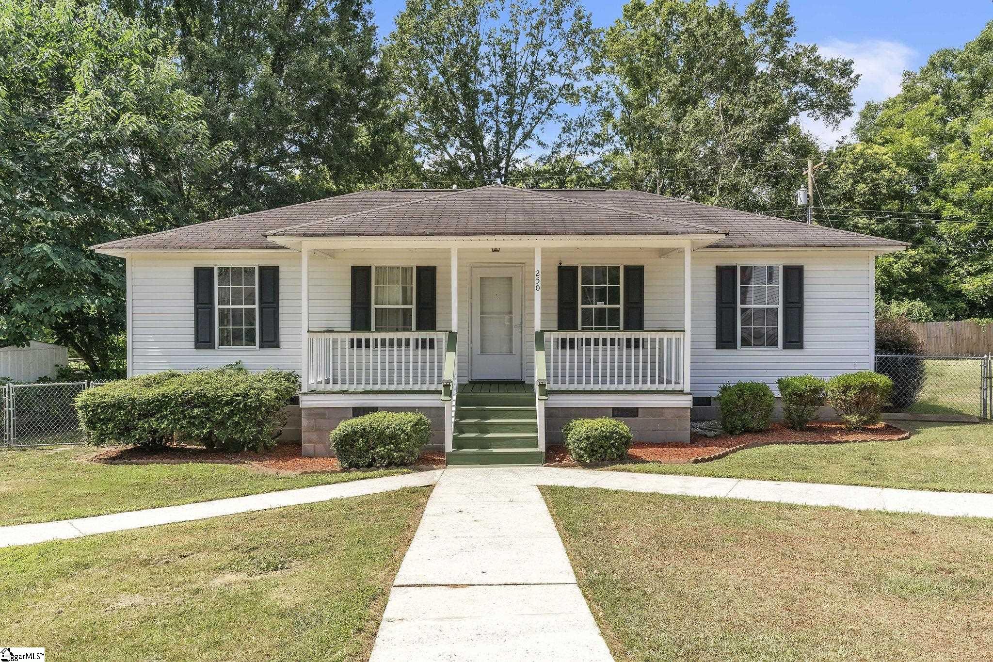 250 Buncombe Street Woodruff, SC 29388