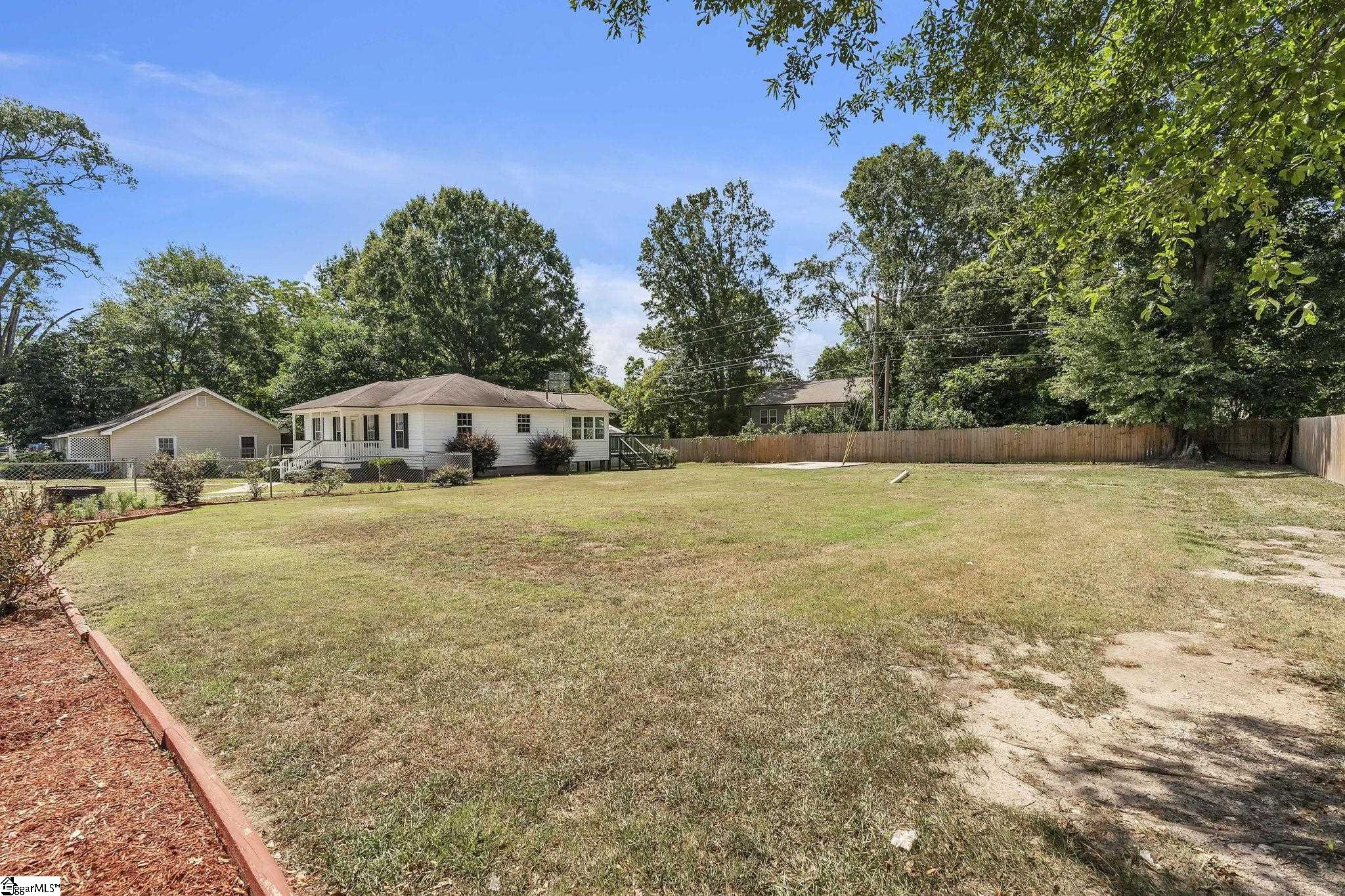250 Buncombe Street Woodruff, SC 29388
