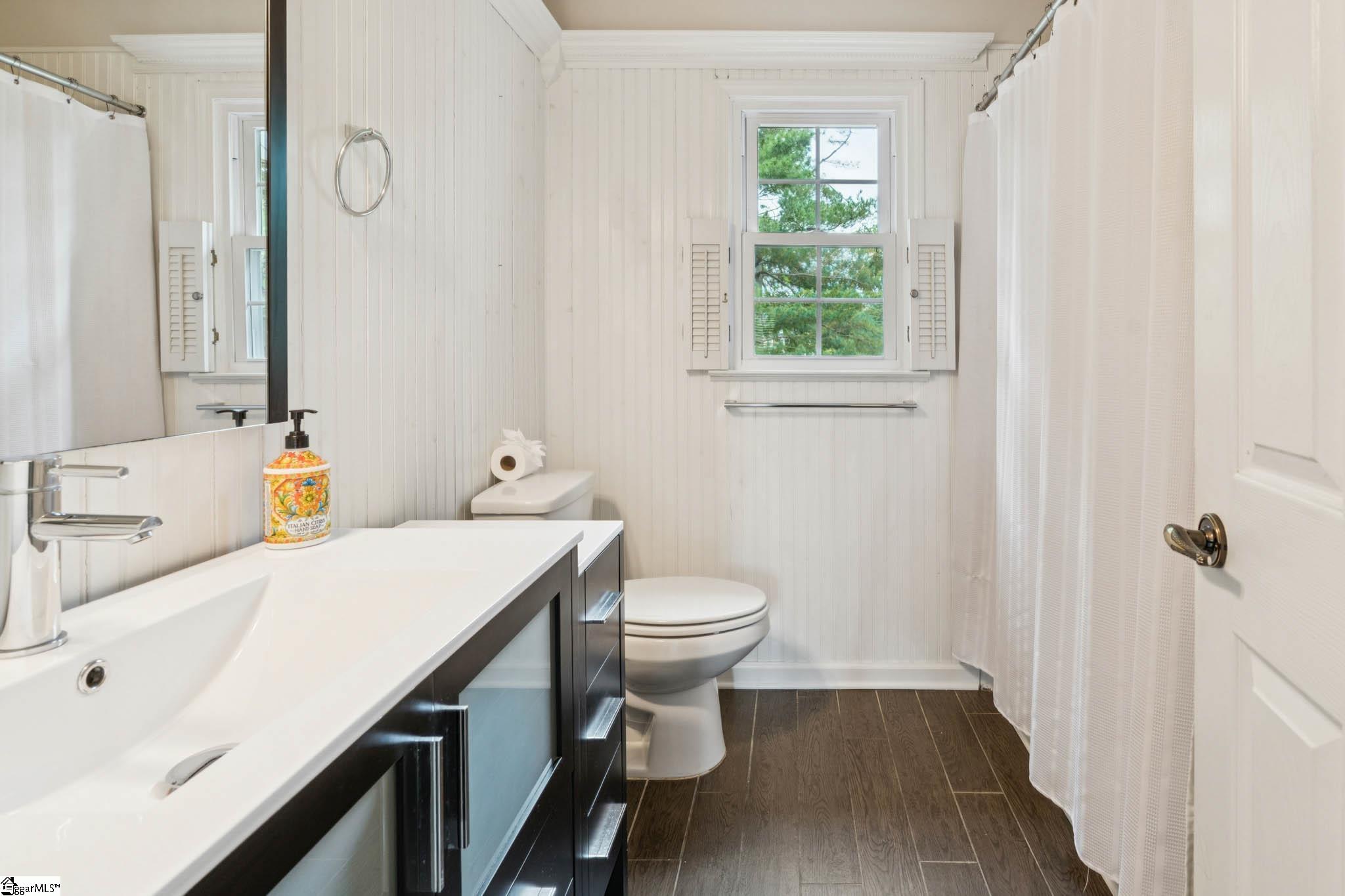 12 Horseman Lane Greenville, SC 29615