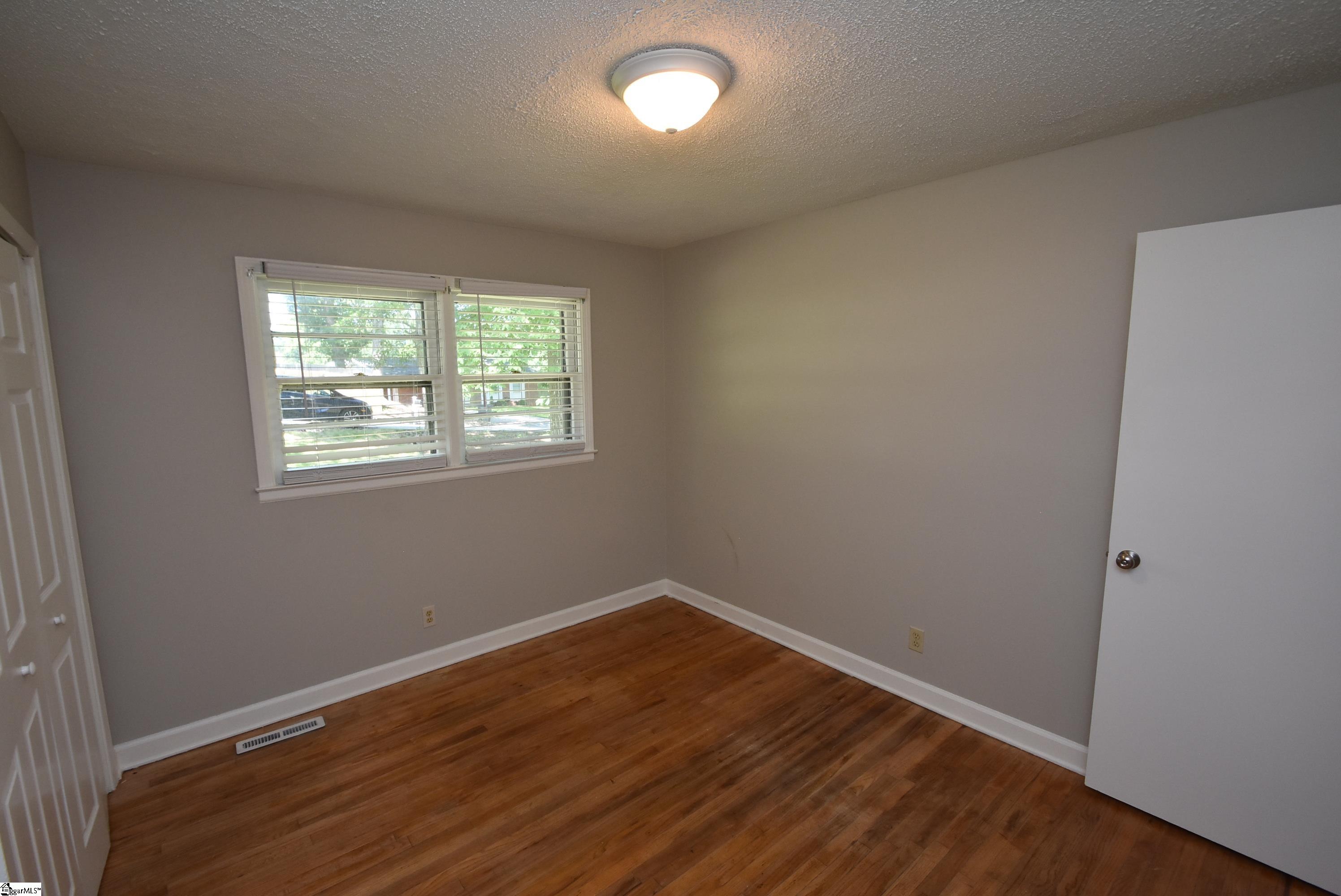 14 Theodore Circle Greenville, SC 29611