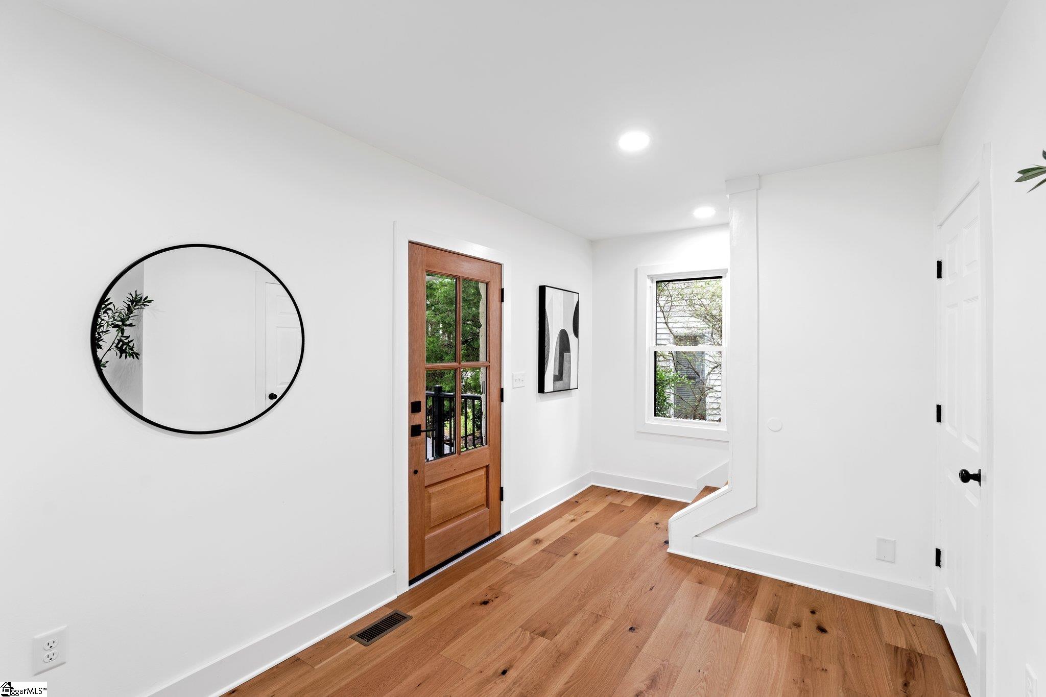 28 Douglas Drive Greenville, SC 29605