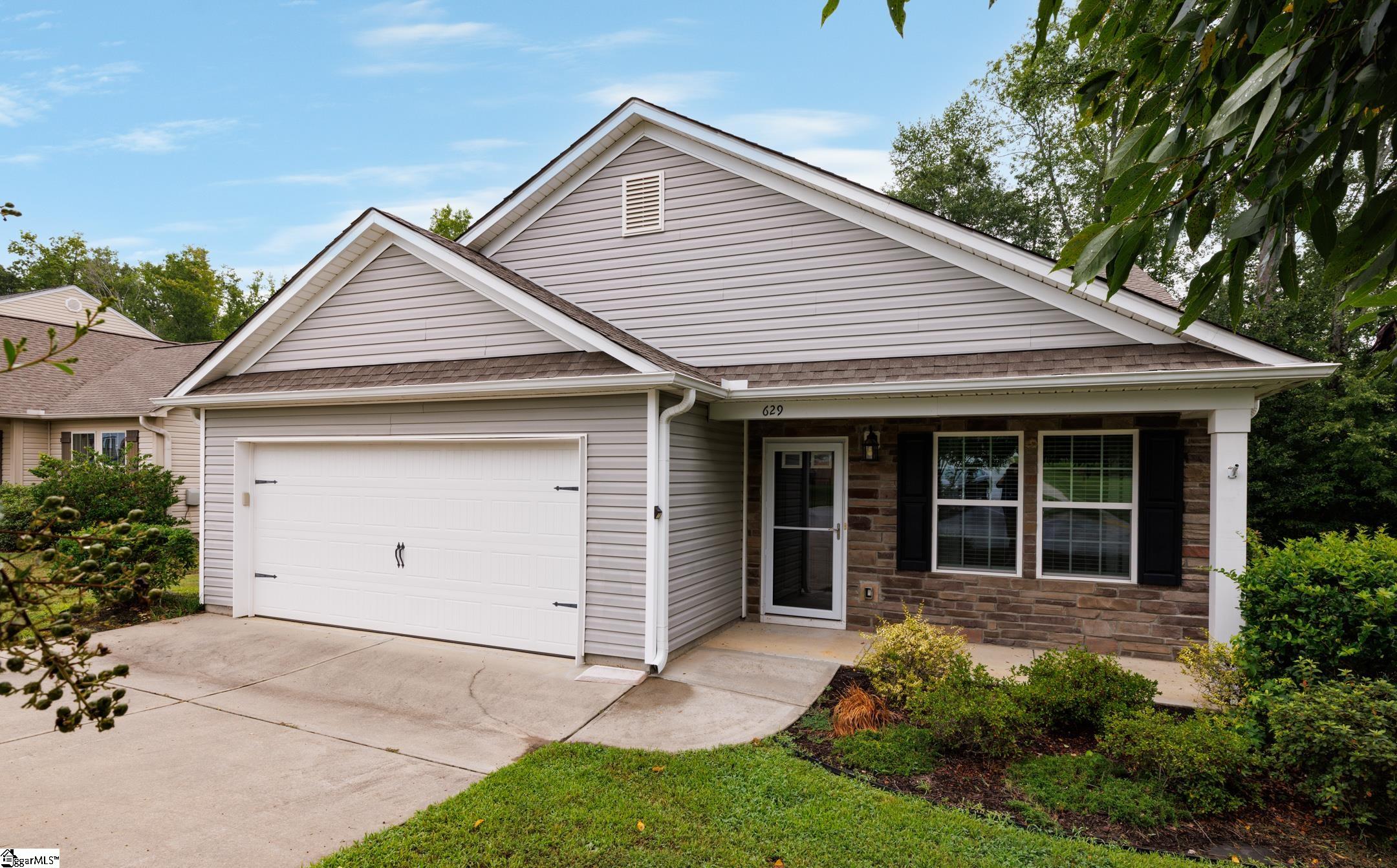 629 Fountainbrook Lane Fountain Inn, SC 29644