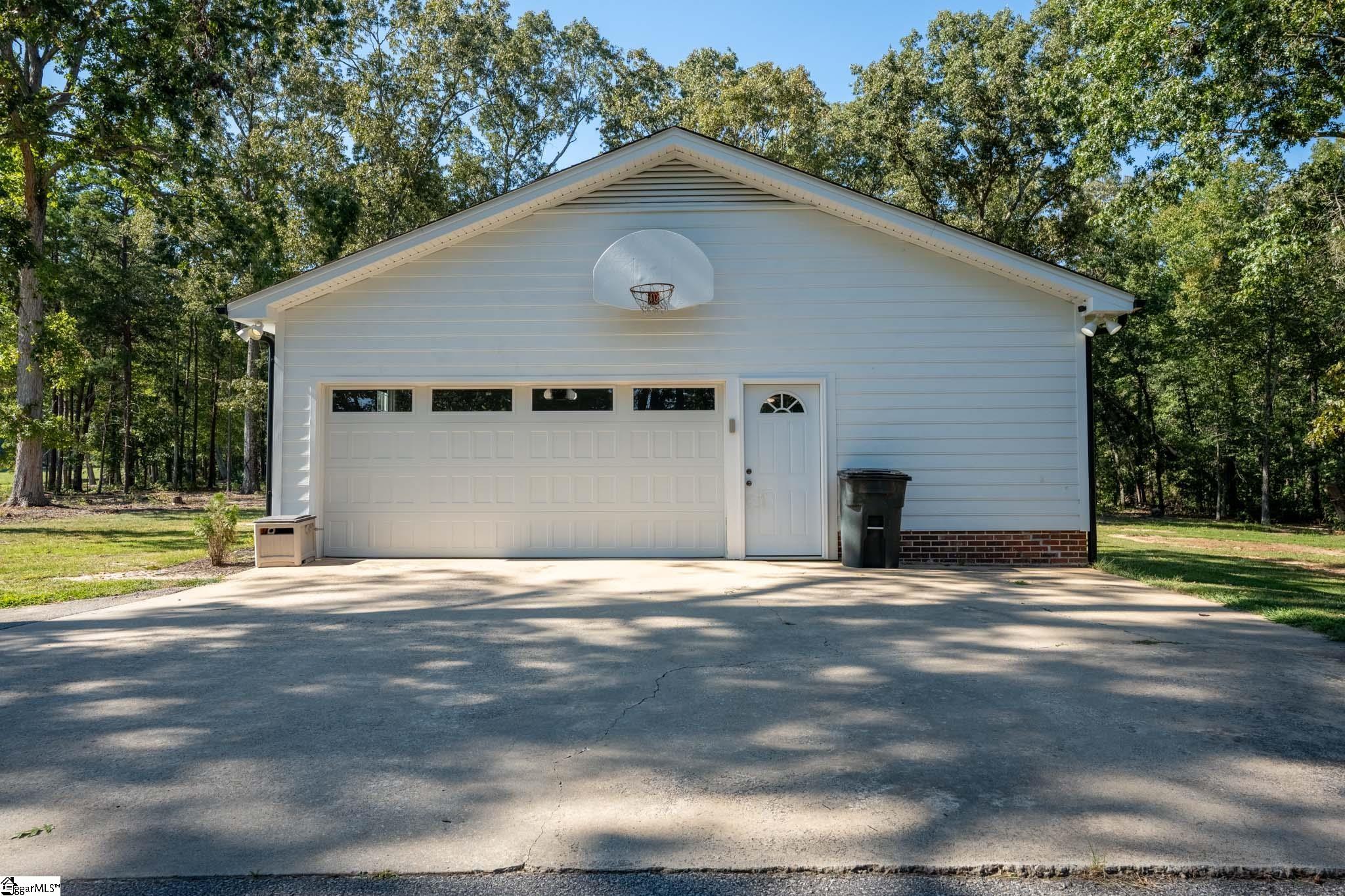 210 Wren School Road Piedmont, SC 29673