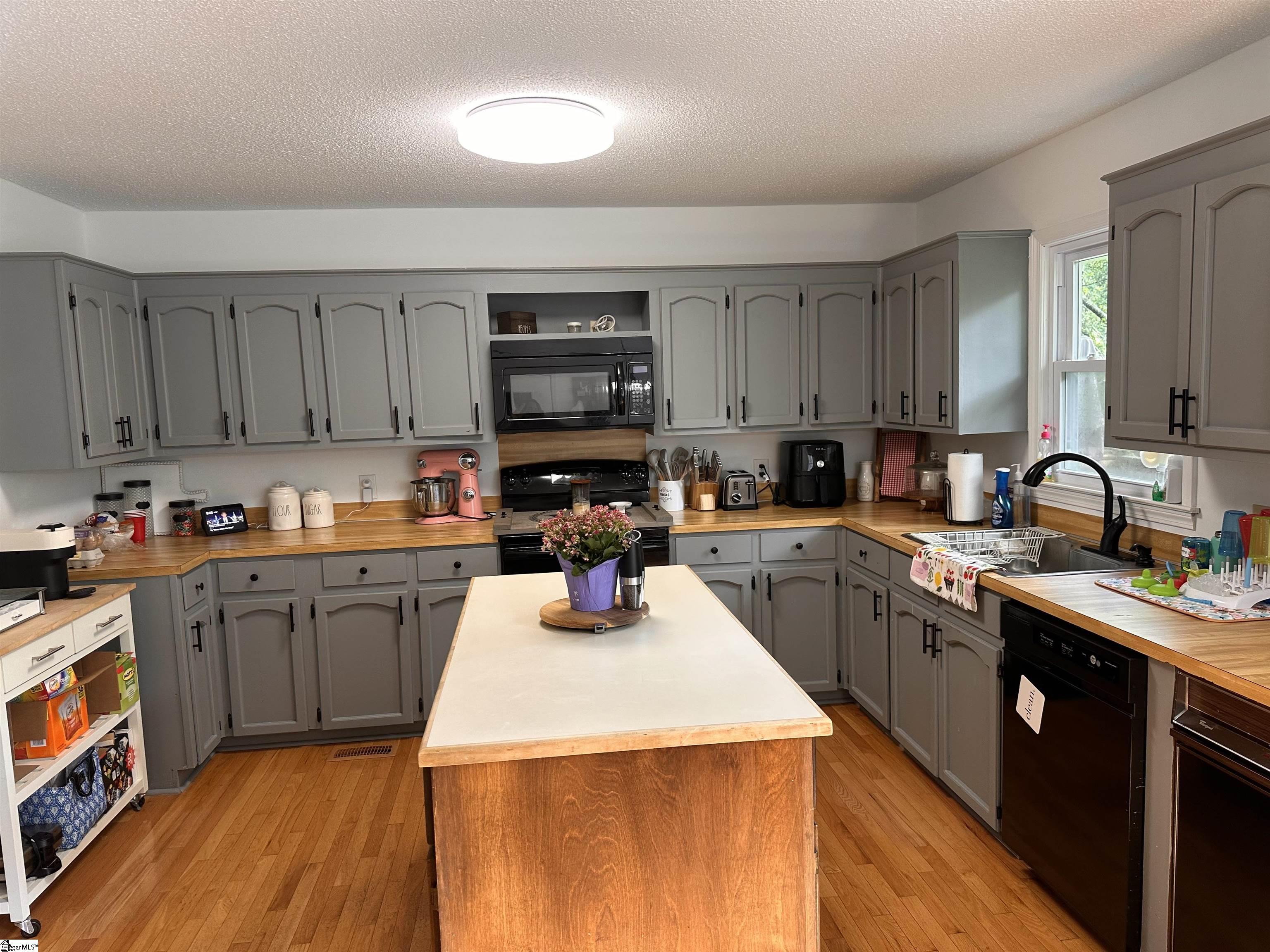 210 Wren School Road Piedmont, SC 29673