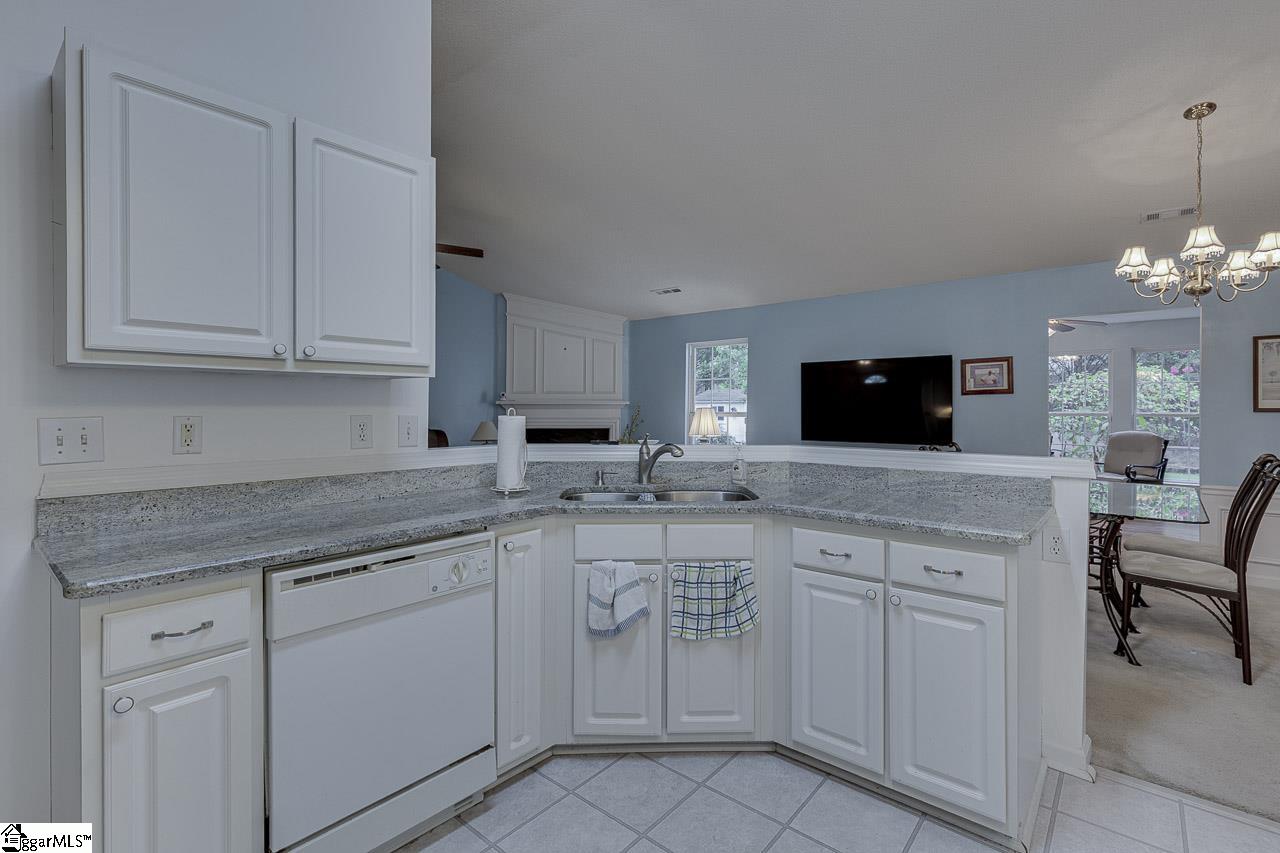 3 Redriff Way Simpsonville, SC 29680