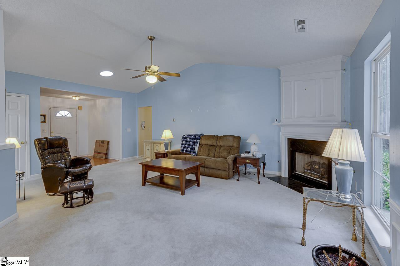 3 Redriff Way Simpsonville, SC 29680