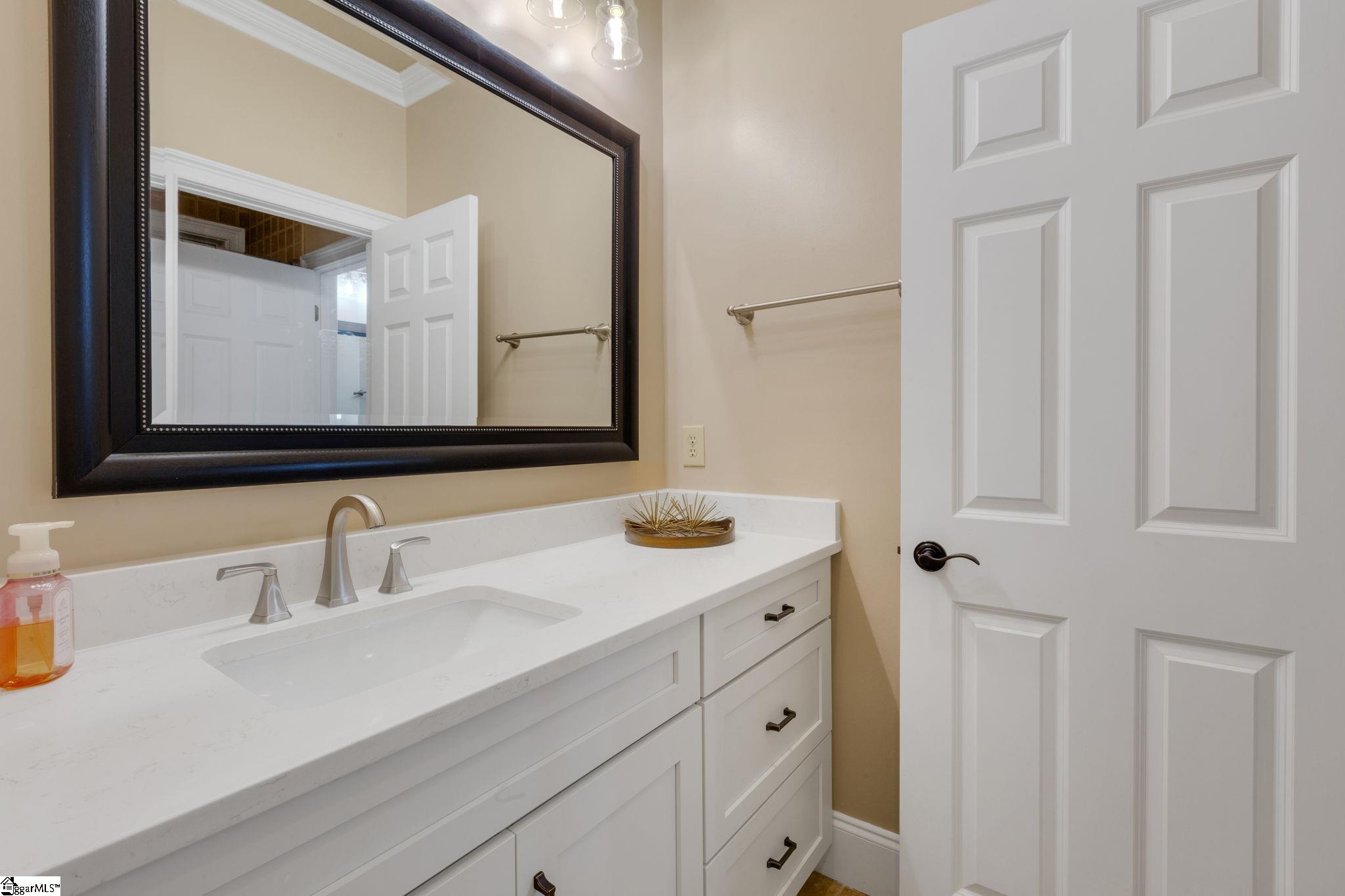 416 Kingsgate Court Simpsonville, SC 29681