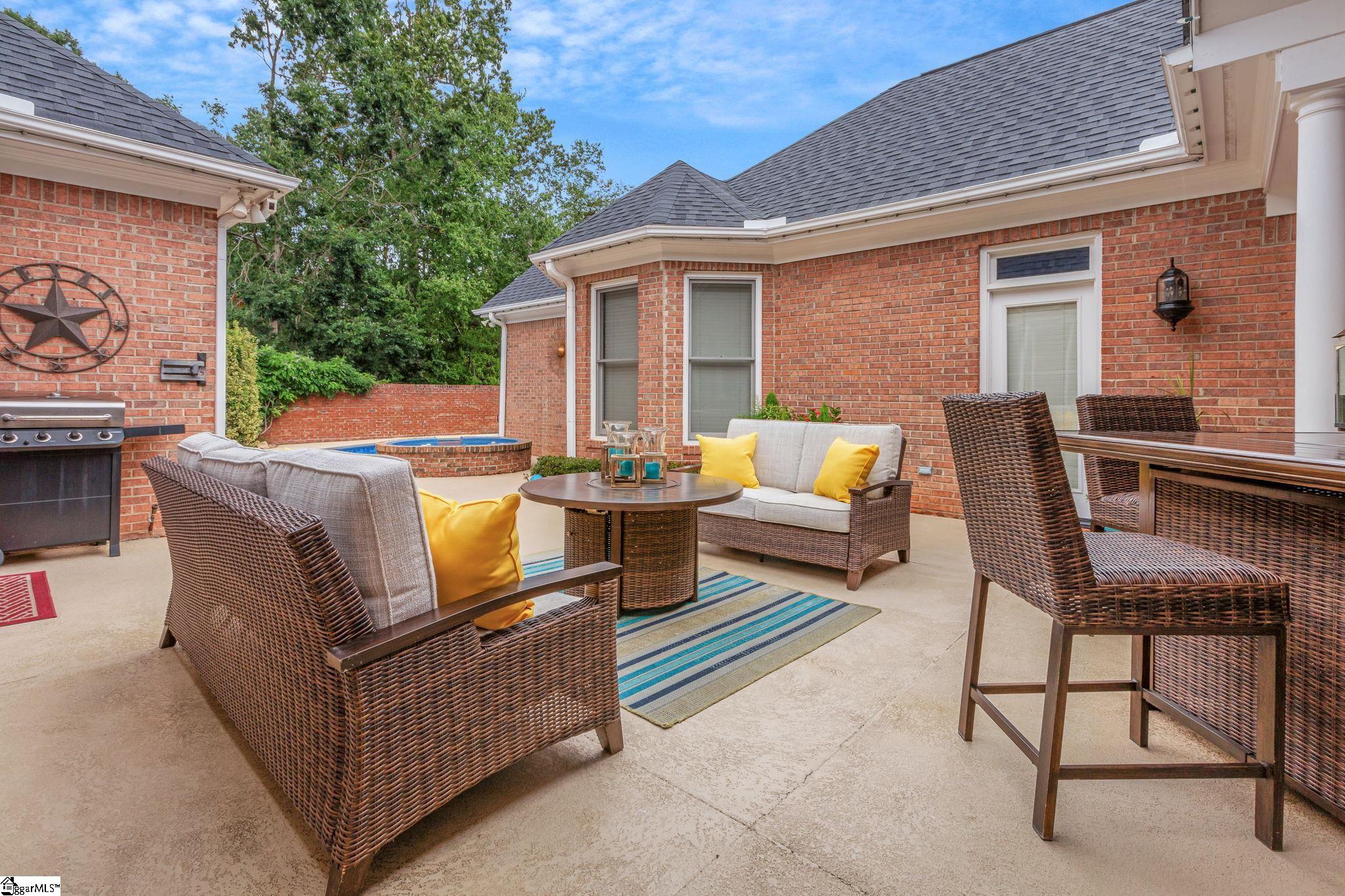 416 Kingsgate Court Simpsonville, SC 29681