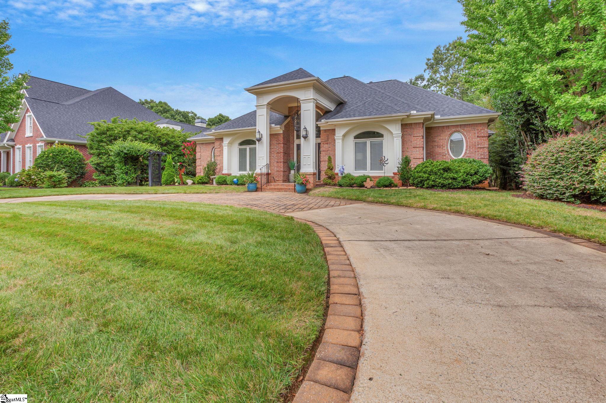 416 Kingsgate Court Simpsonville, SC 29681