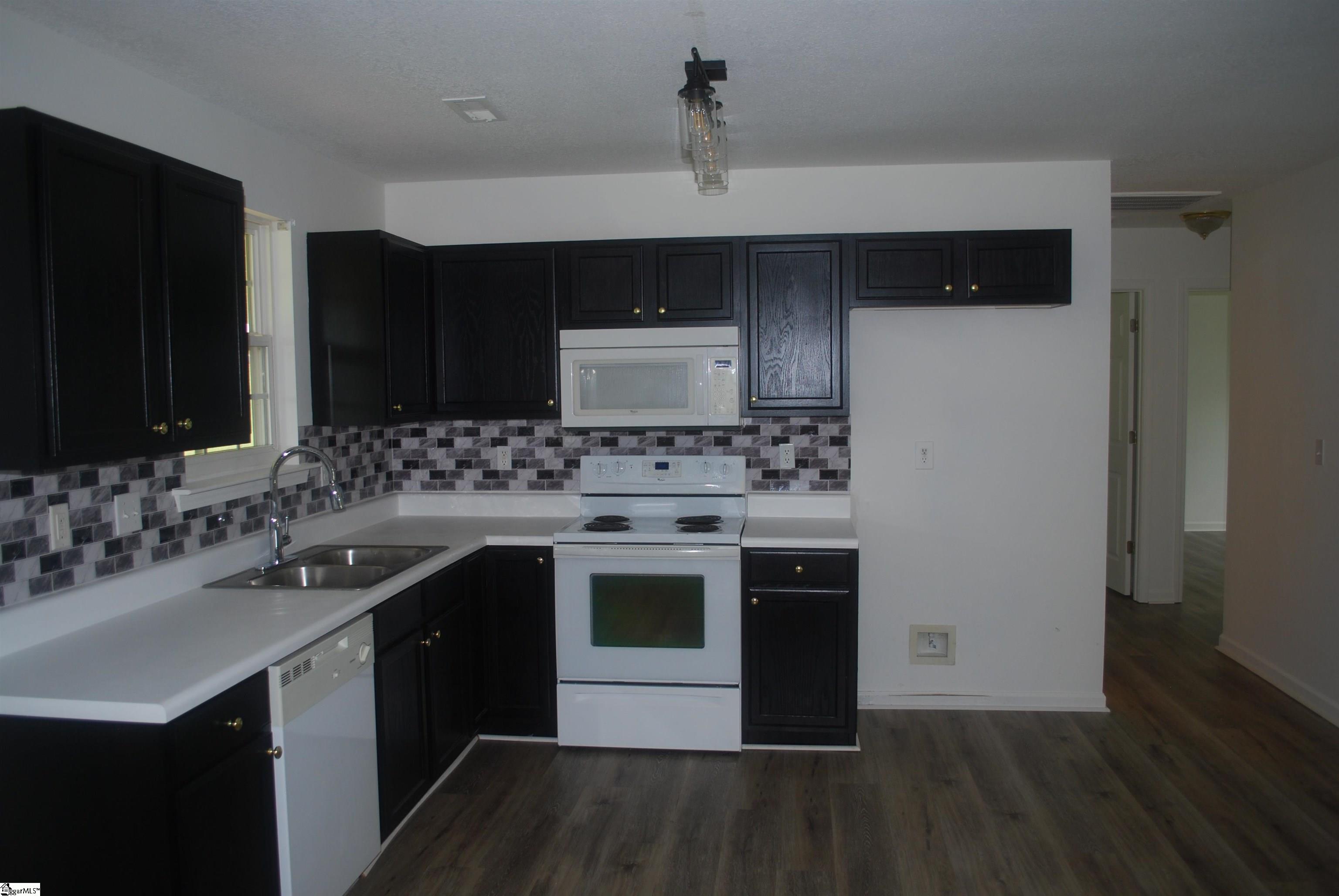 437 Roe Road Greenville, SC 29611