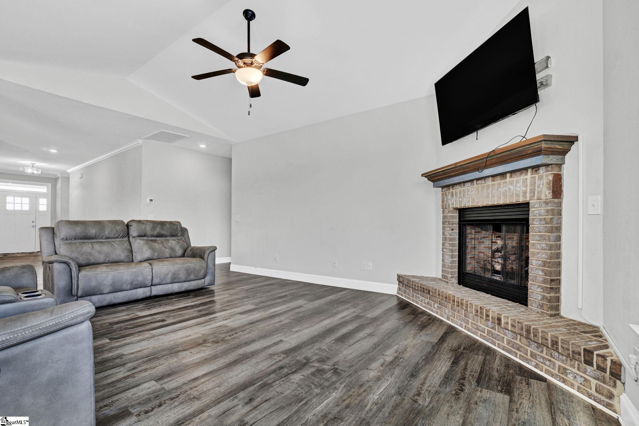 204 Claridge Way Greer, SC 29651