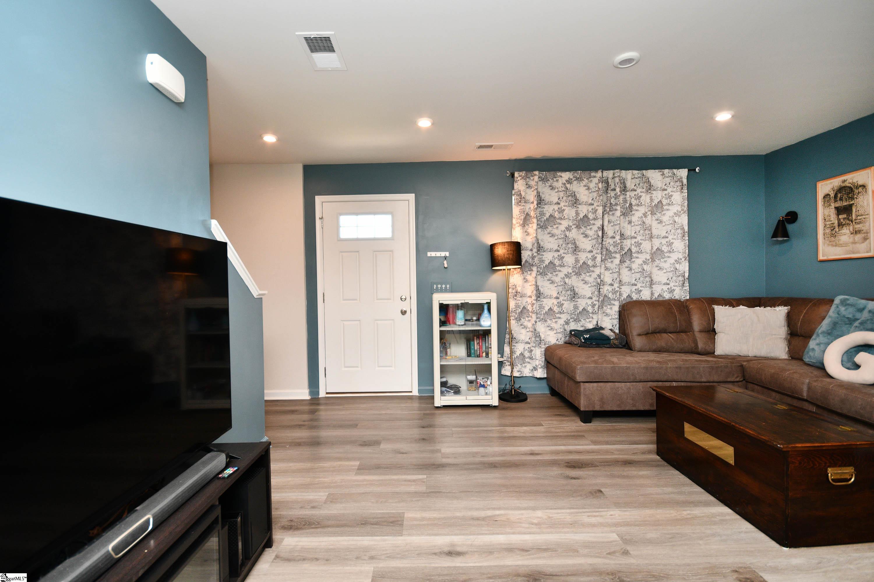 113 Alice Court Easley, SC 29642