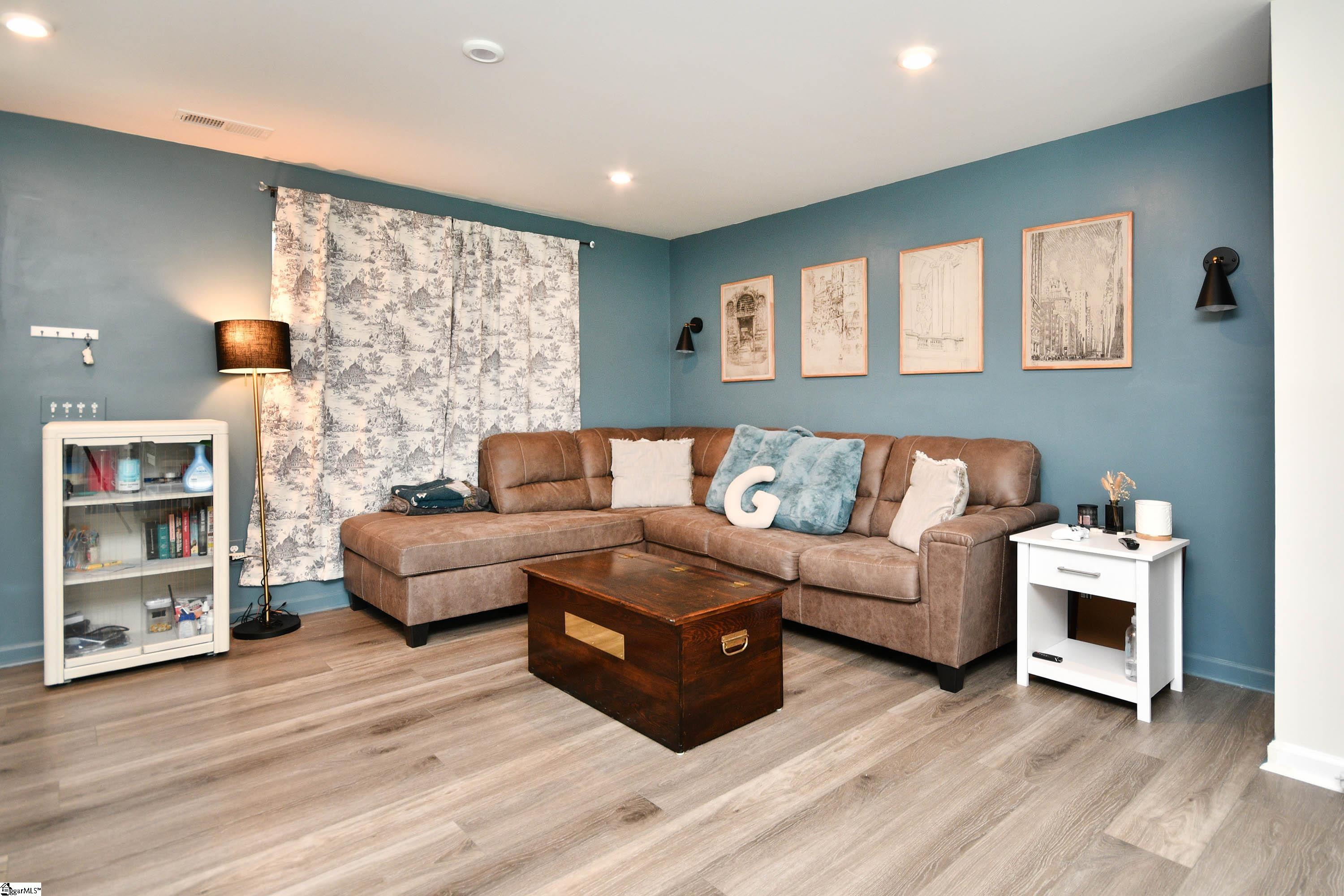 113 Alice Court Easley, SC 29642