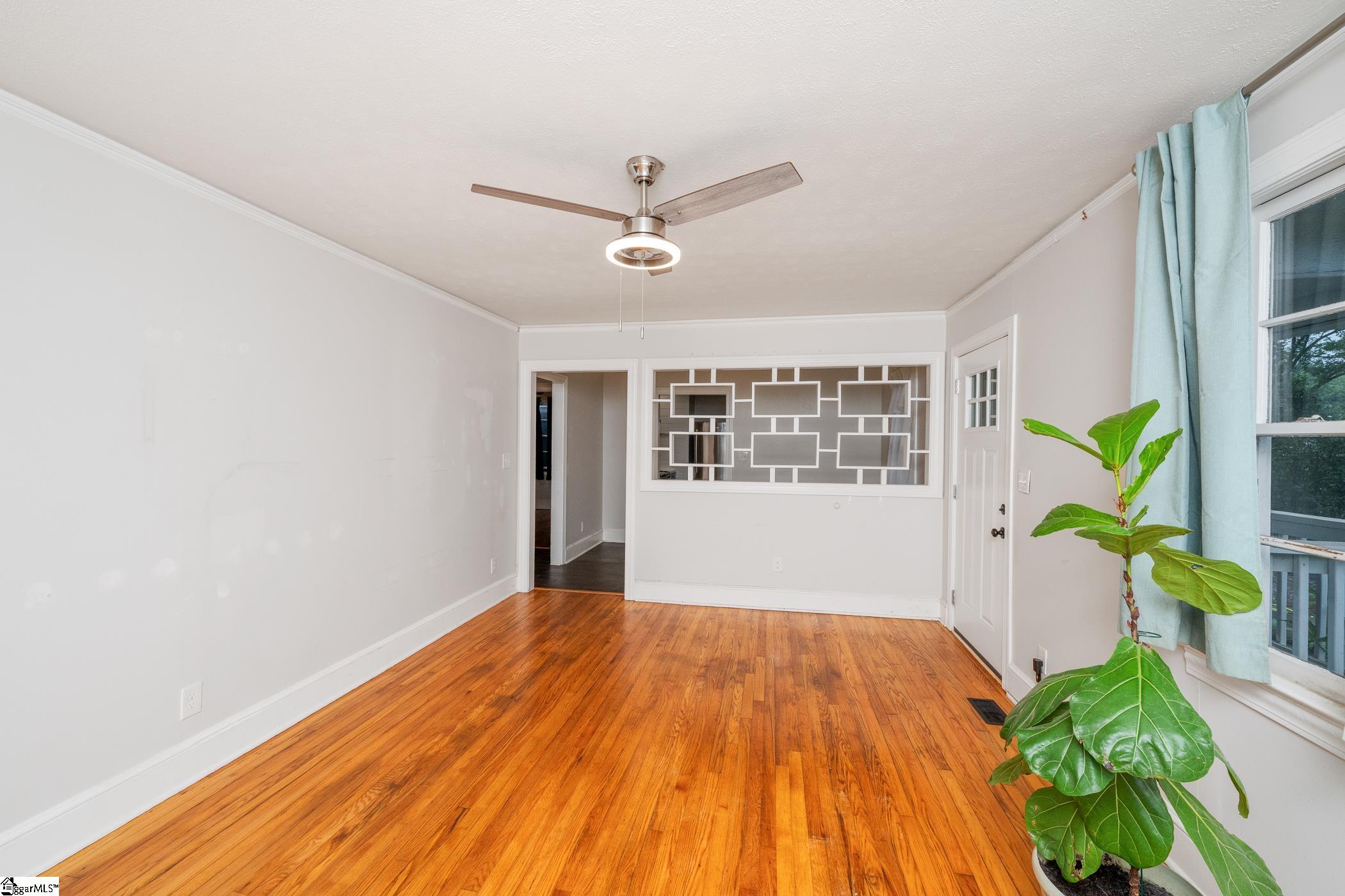 11 Elrod Street Greenville, SC 29609