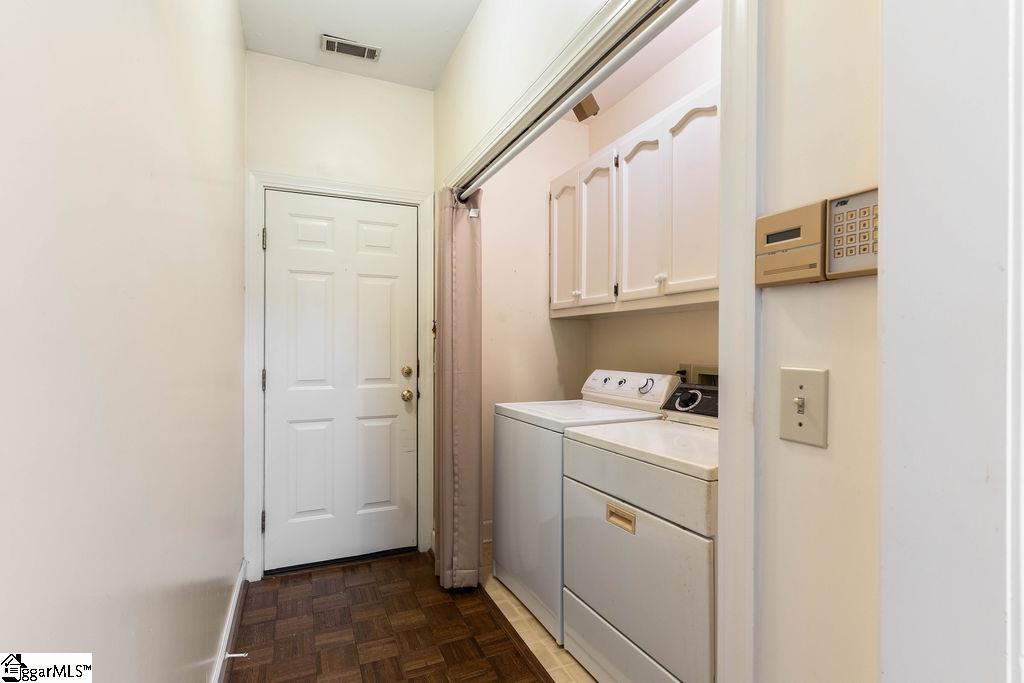 306 Greenview Circle Greenville, SC 29609