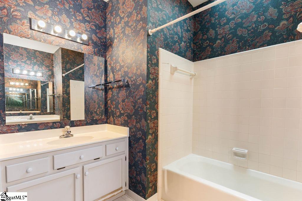 306 Greenview Circle Greenville, SC 29609