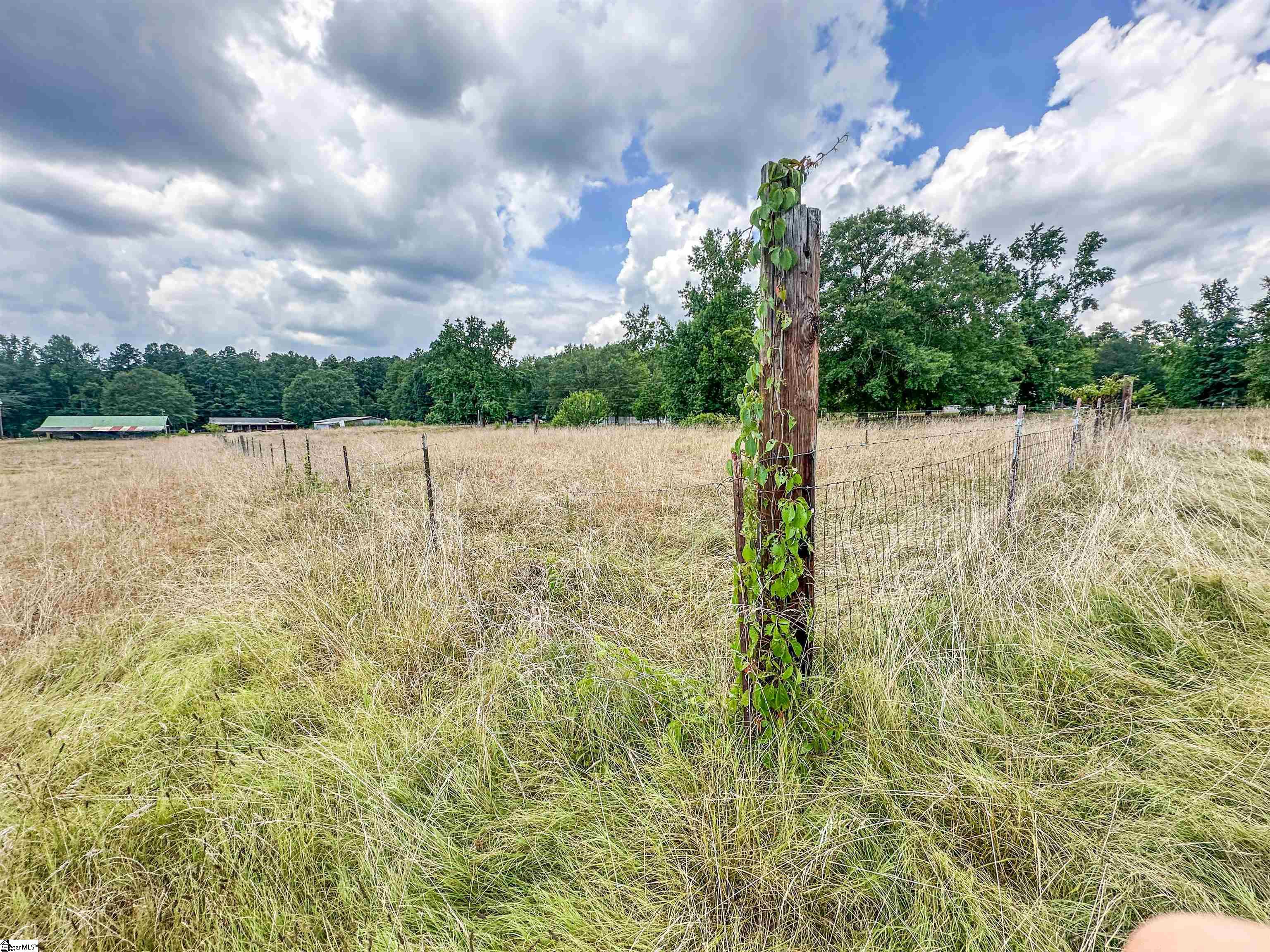 1104B Henry Thomas Road Belton, SC 29627