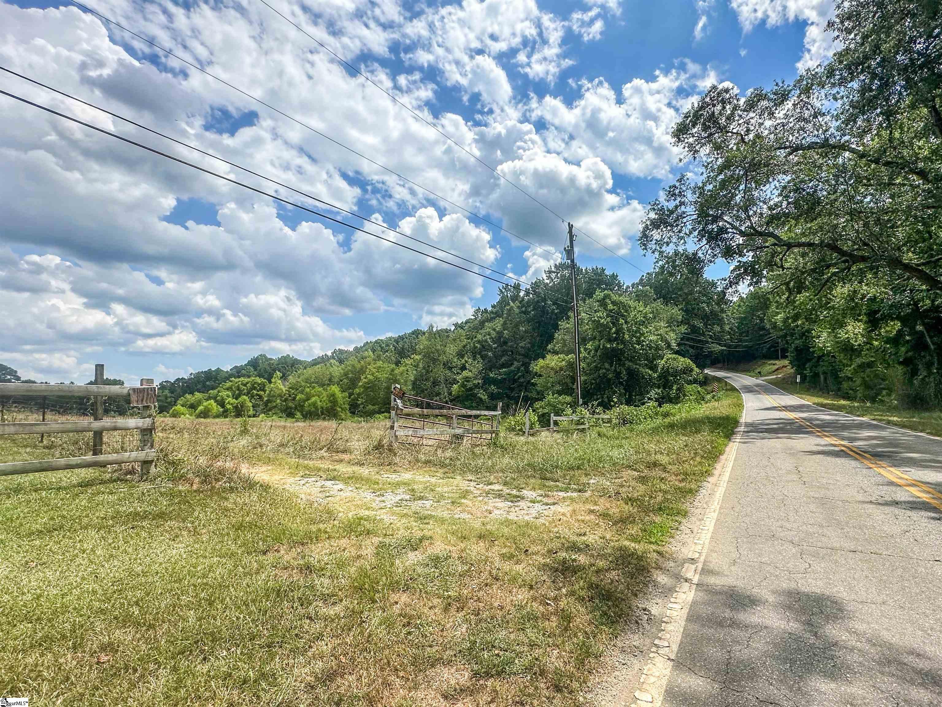 1104B Henry Thomas Road Belton, SC 29627