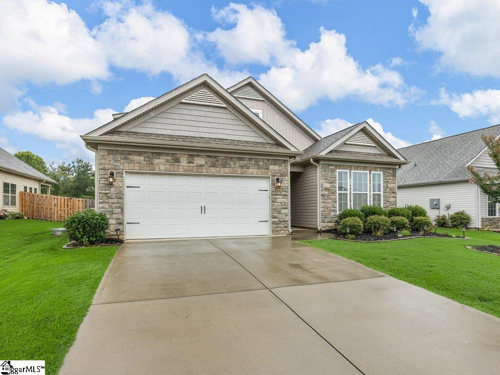 938 Deepwood Court Boiling Springs, SC 29316