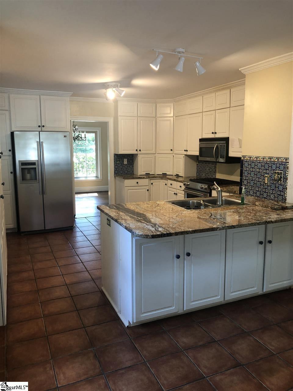 13 Victory Avenue Greenville, SC 29601