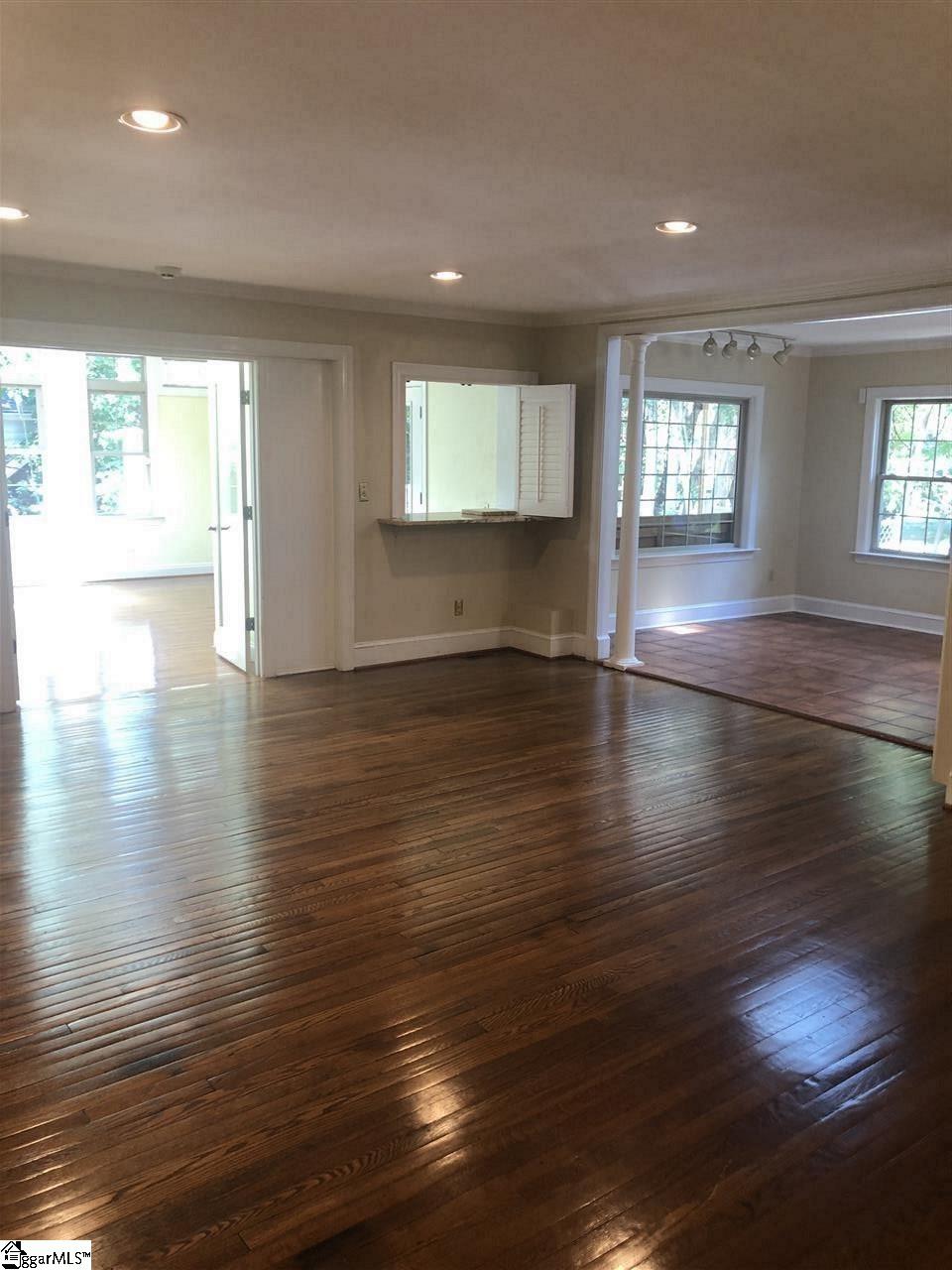 13 Victory Avenue Greenville, SC 29601