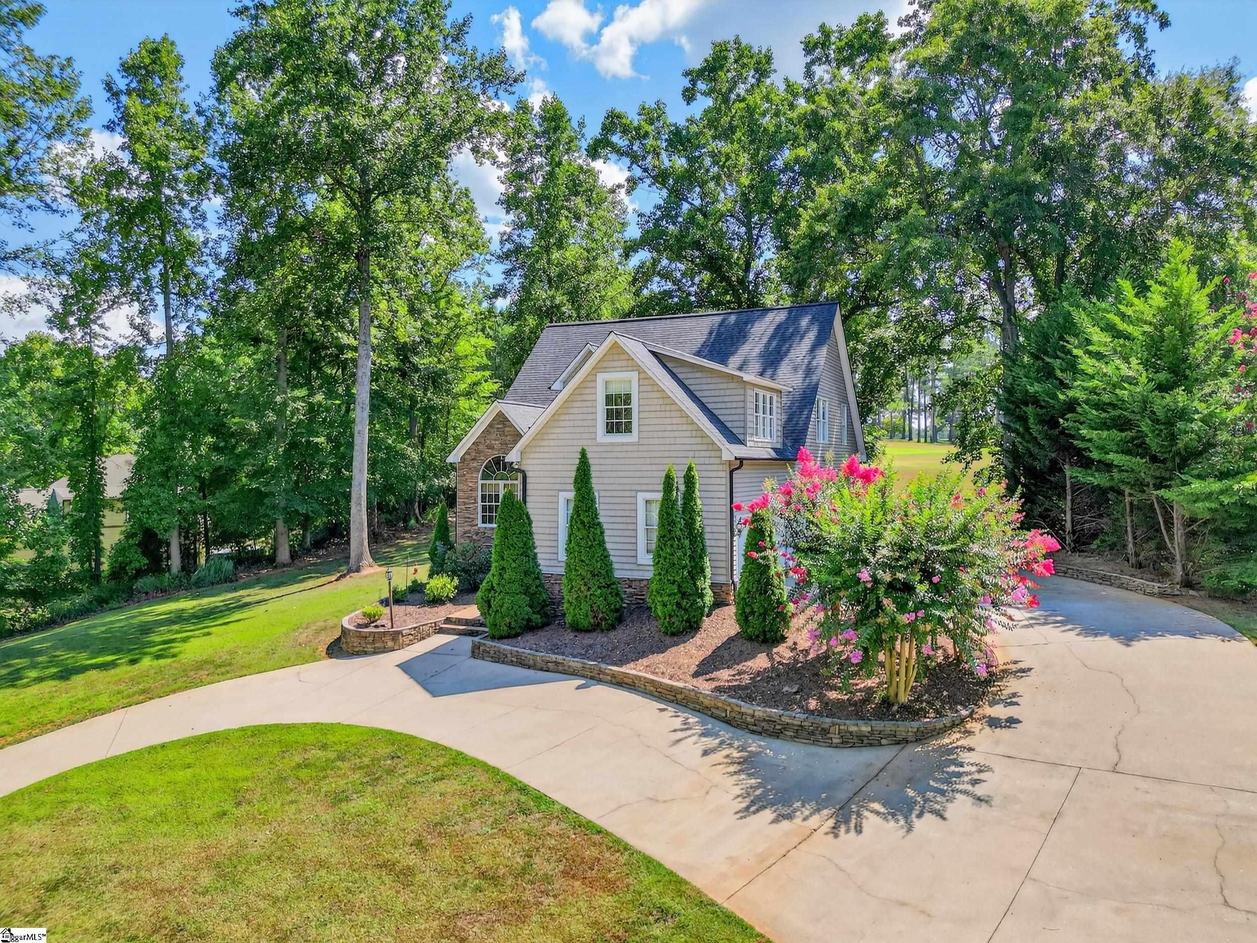 724 Three Wood Lane Woodruff, SC 29388