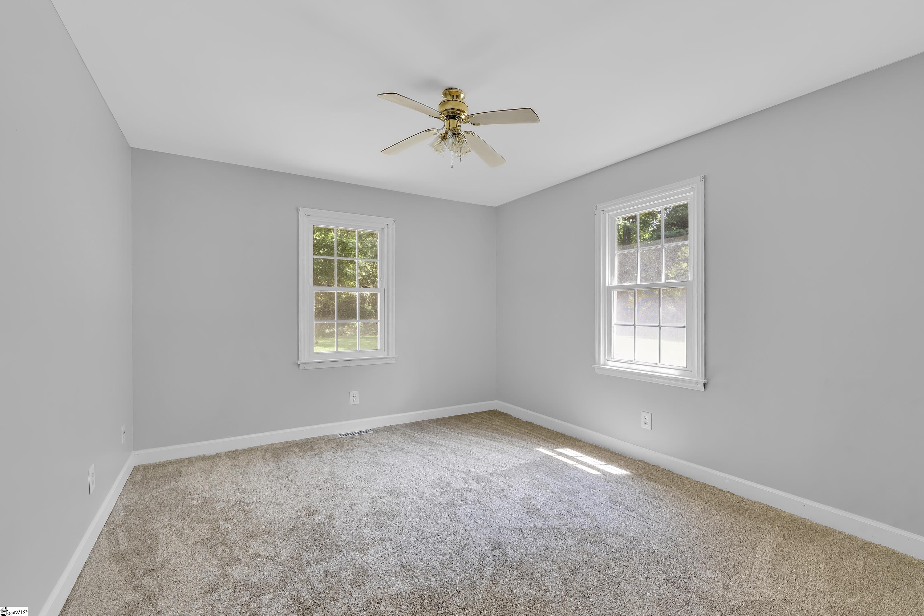 23 Riverview Circle Greenville, SC 29611