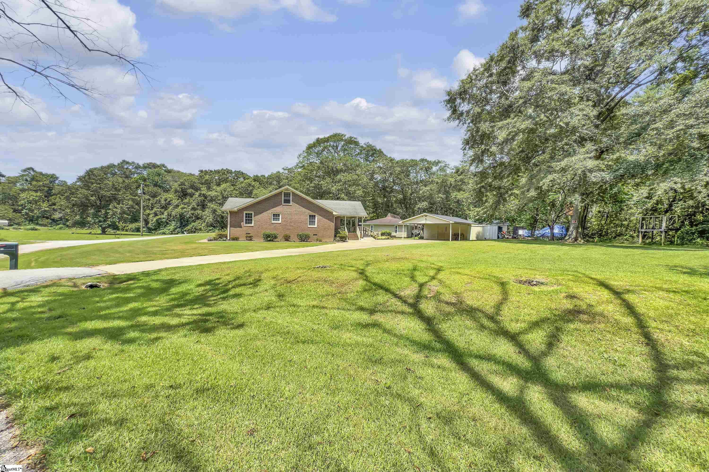 23 Riverview Circle Greenville, SC 29611