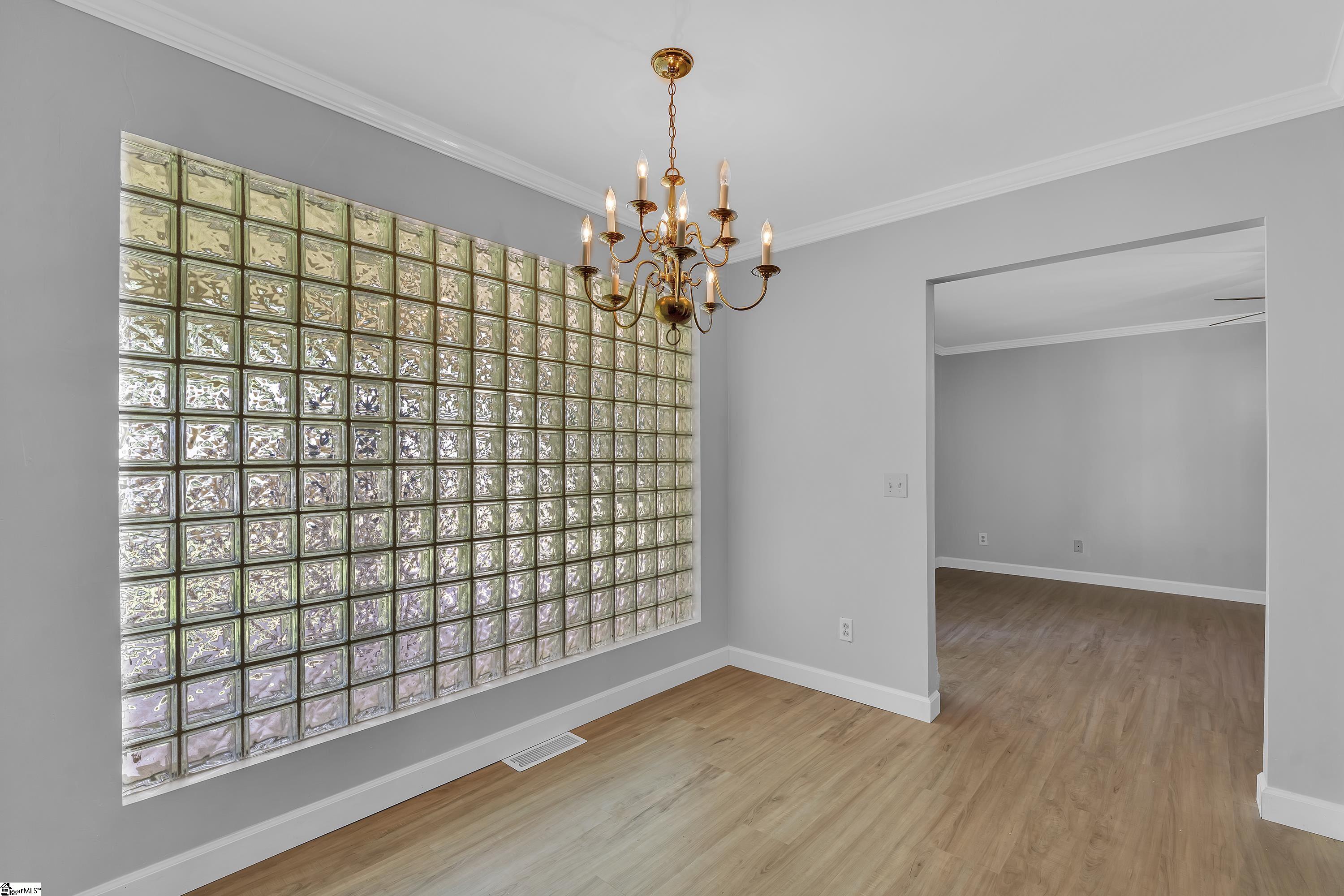 23 Riverview Circle Greenville, SC 29611