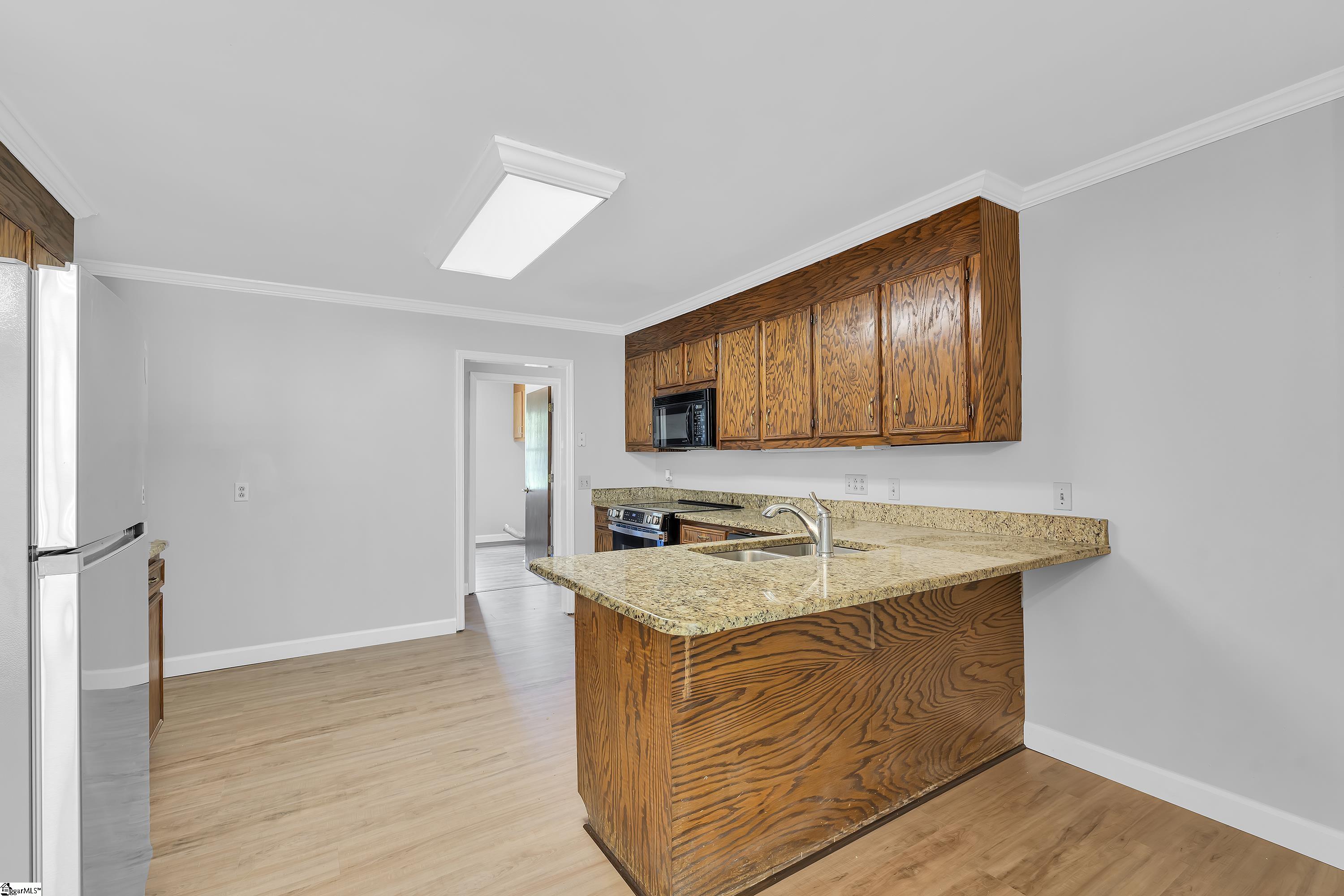 23 Riverview Circle Greenville, SC 29611