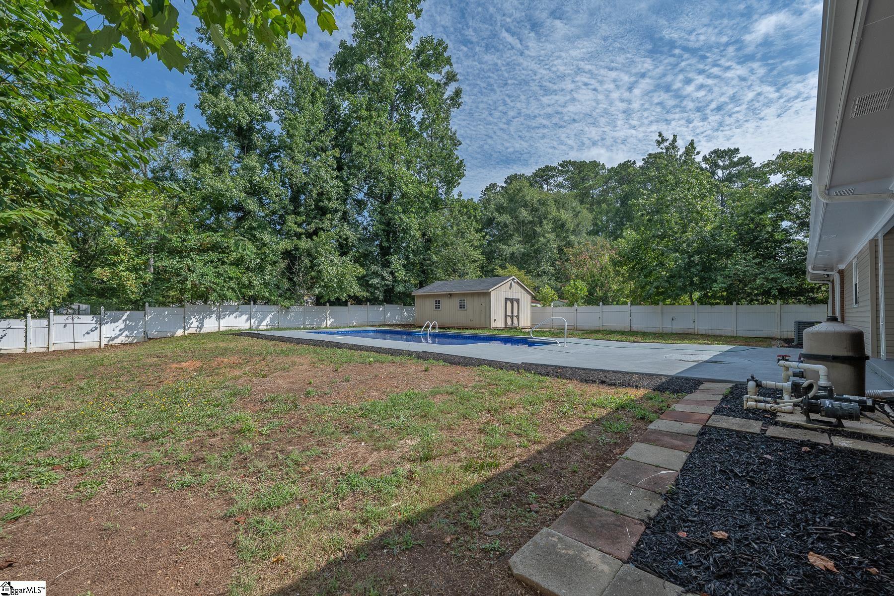 216 Maxine Street Spartanburg, SC 29307