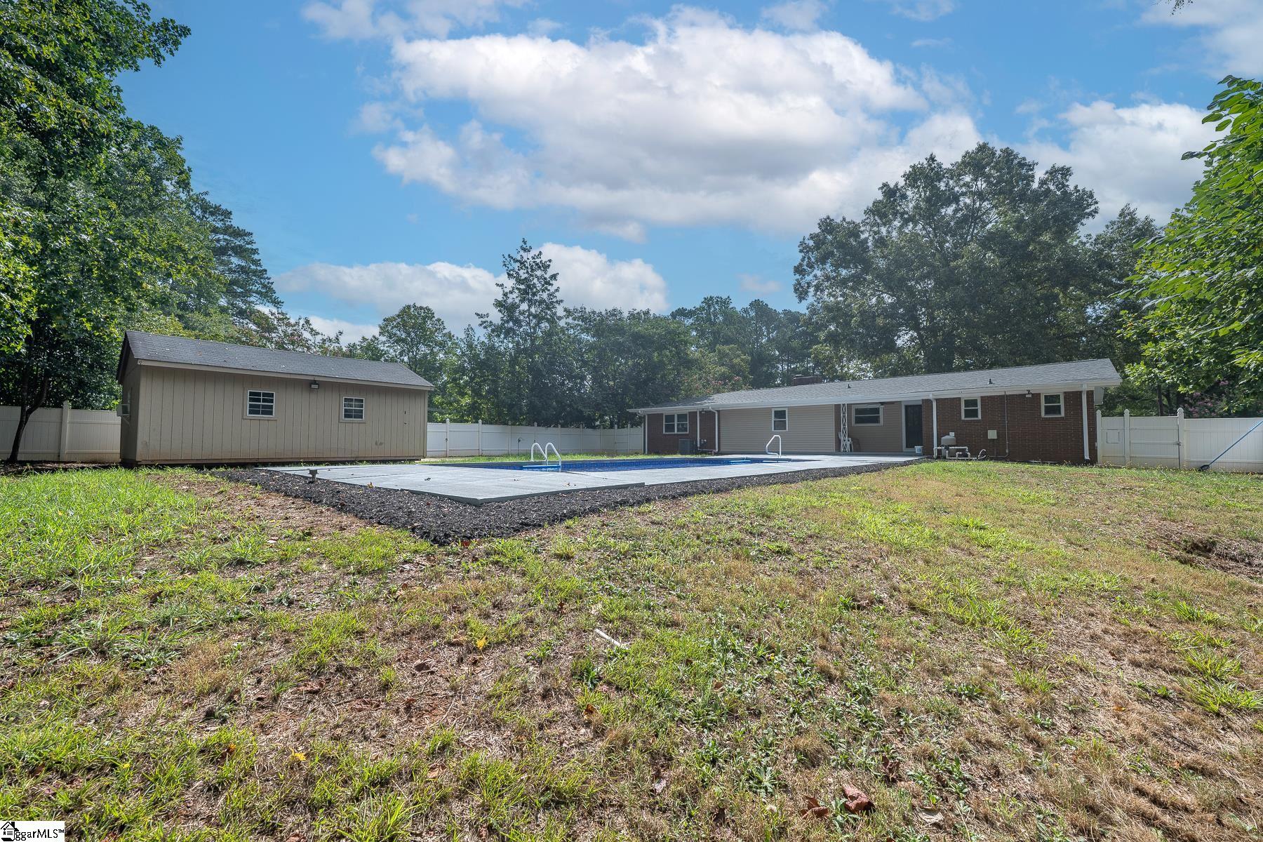 216 Maxine Street Spartanburg, SC 29307
