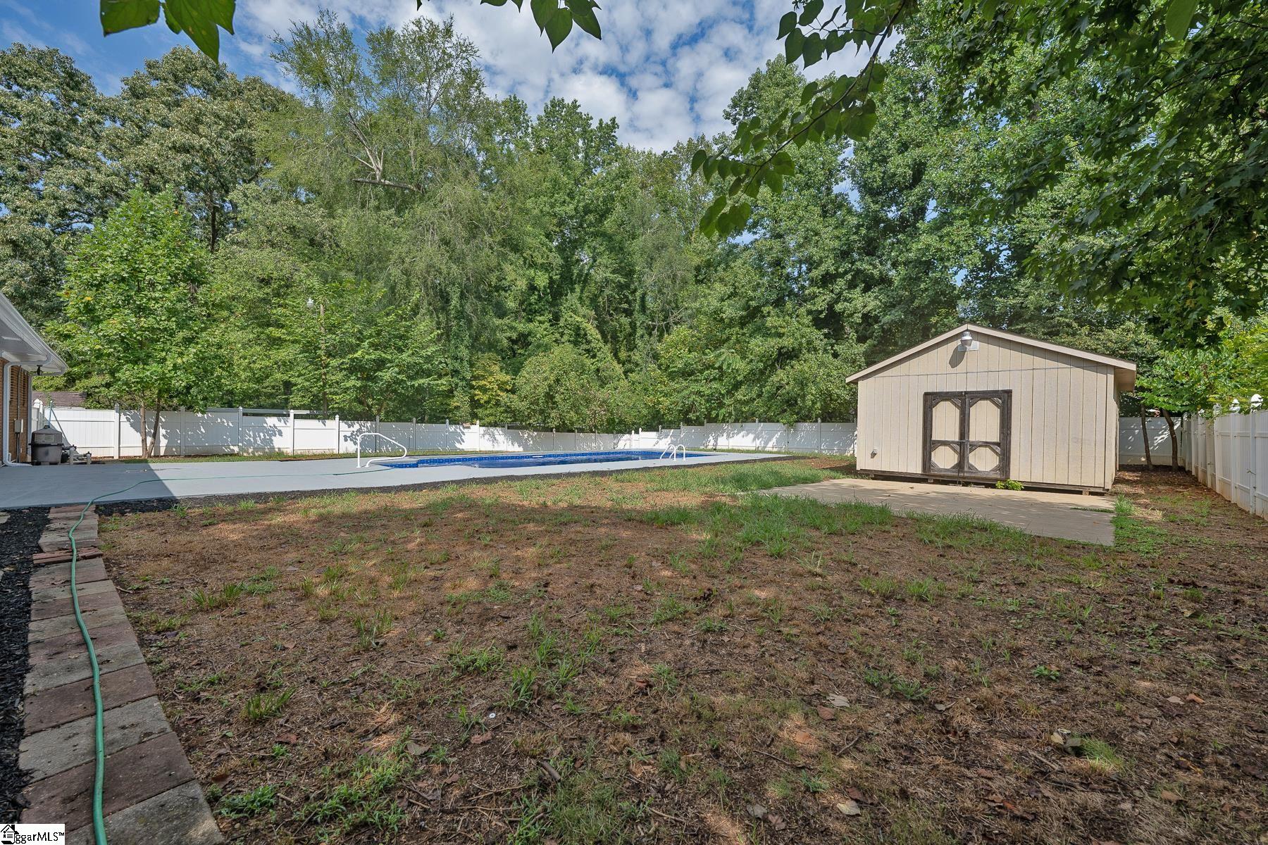 216 Maxine Street Spartanburg, SC 29307