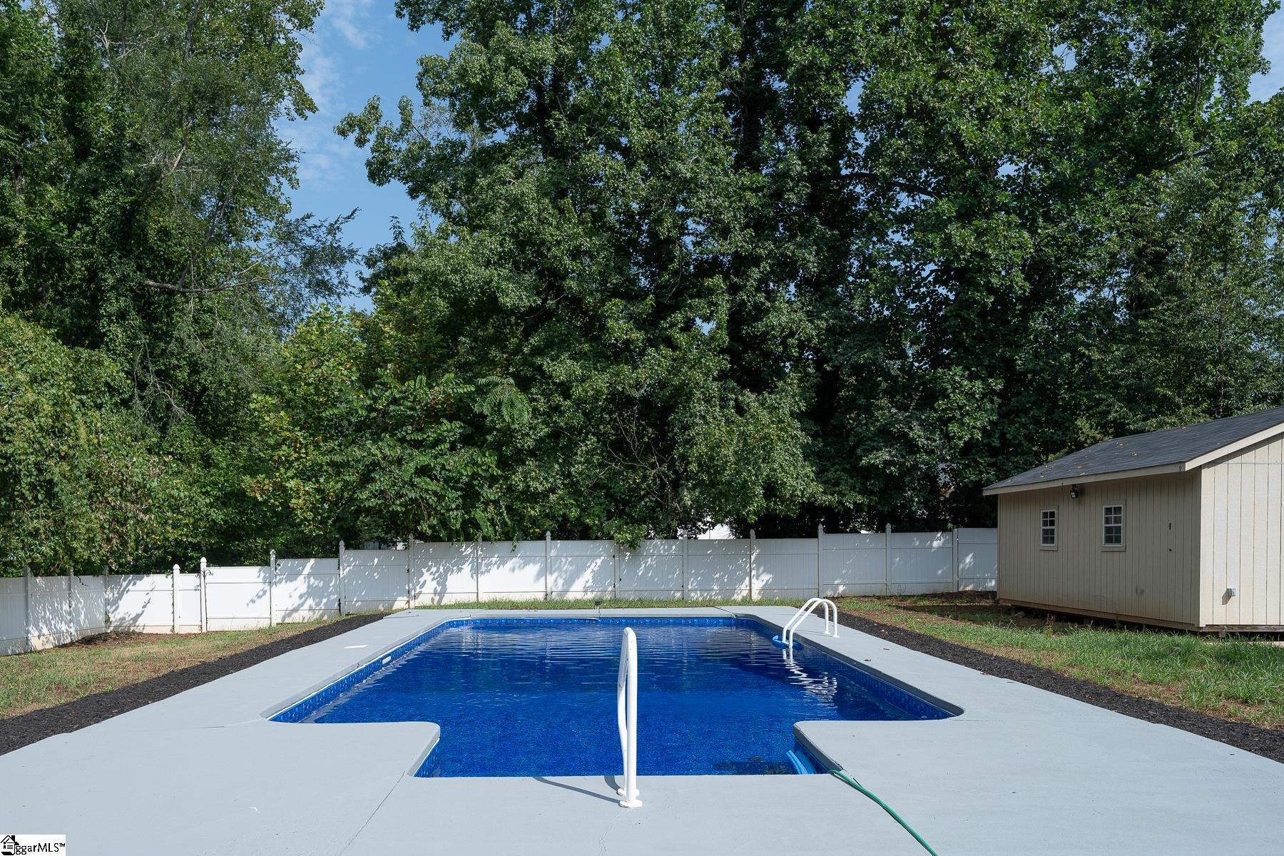216 Maxine Street Spartanburg, SC 29307
